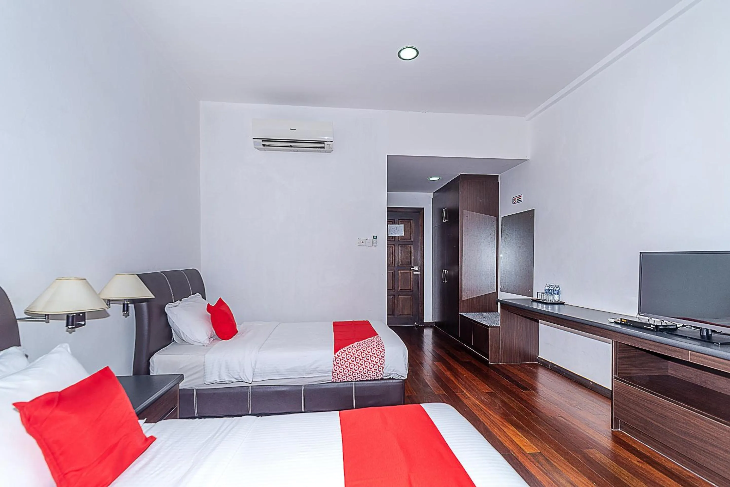 Bedroom, Bed in Hotel O Eagle Wood Garden