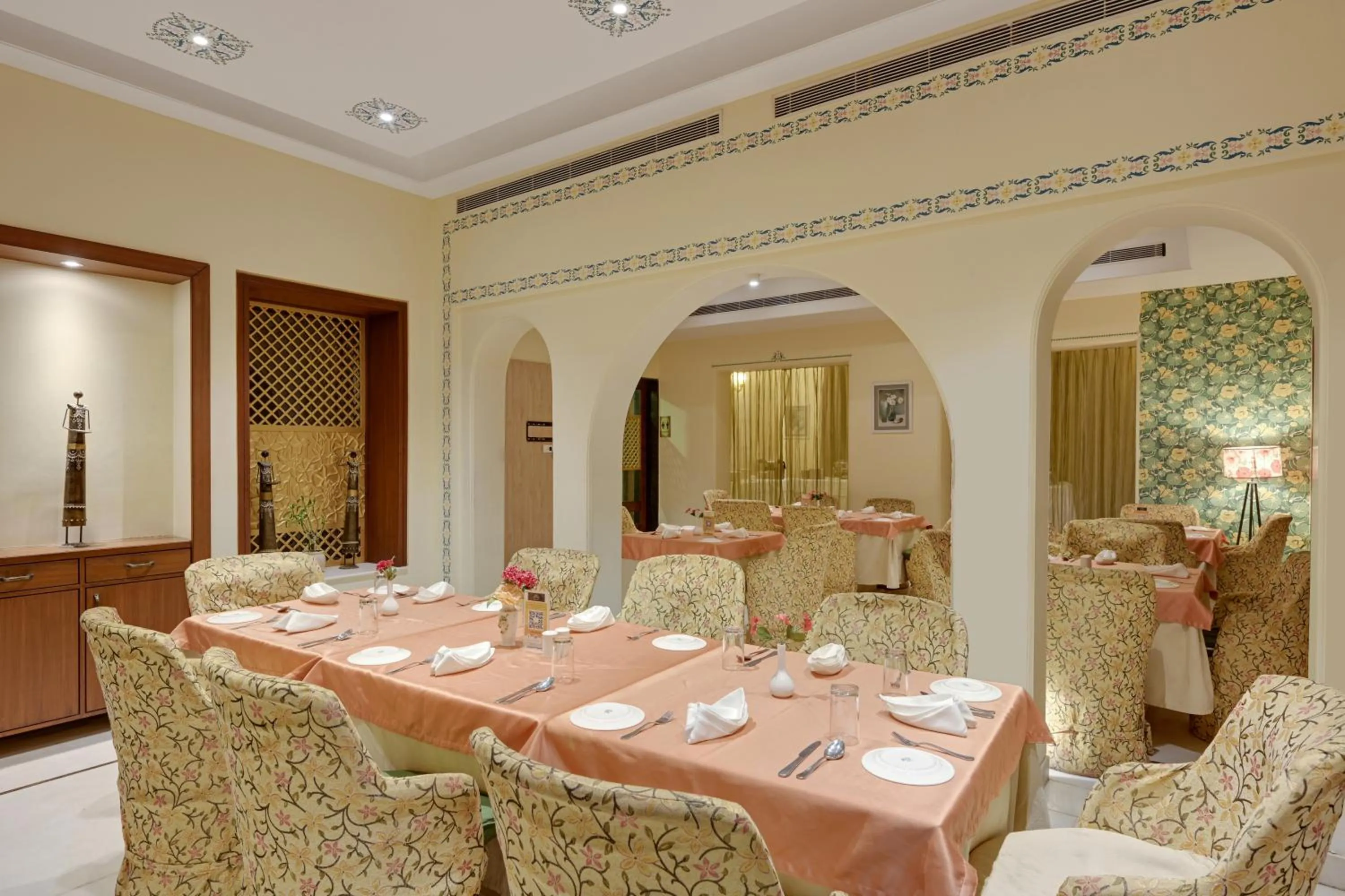 Restaurant/places to eat in Brahma Niwas - Best Lake View Hotel in Udaipur