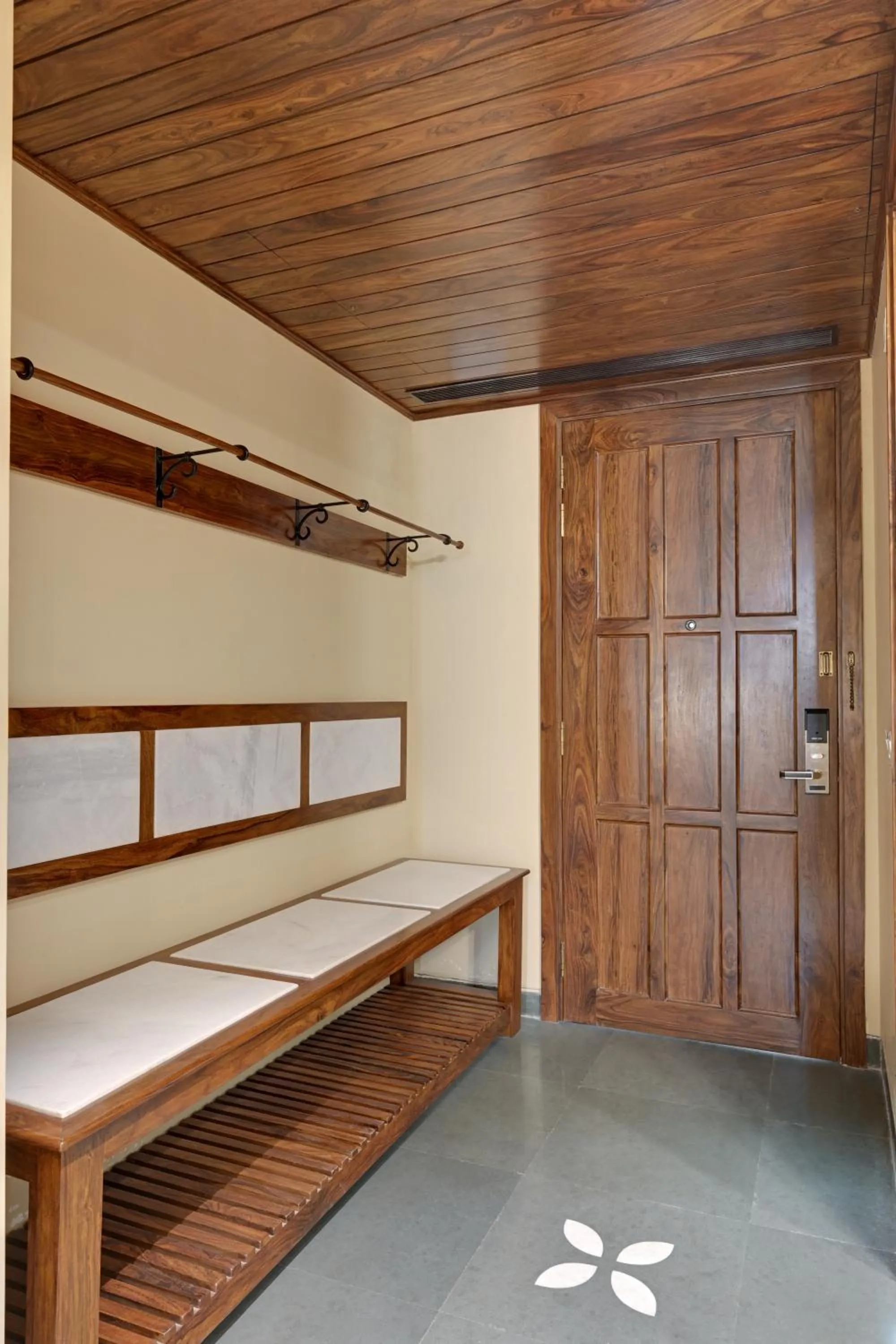 locker, Bed in Brahma Niwas - Best Lake View Hotel in Udaipur