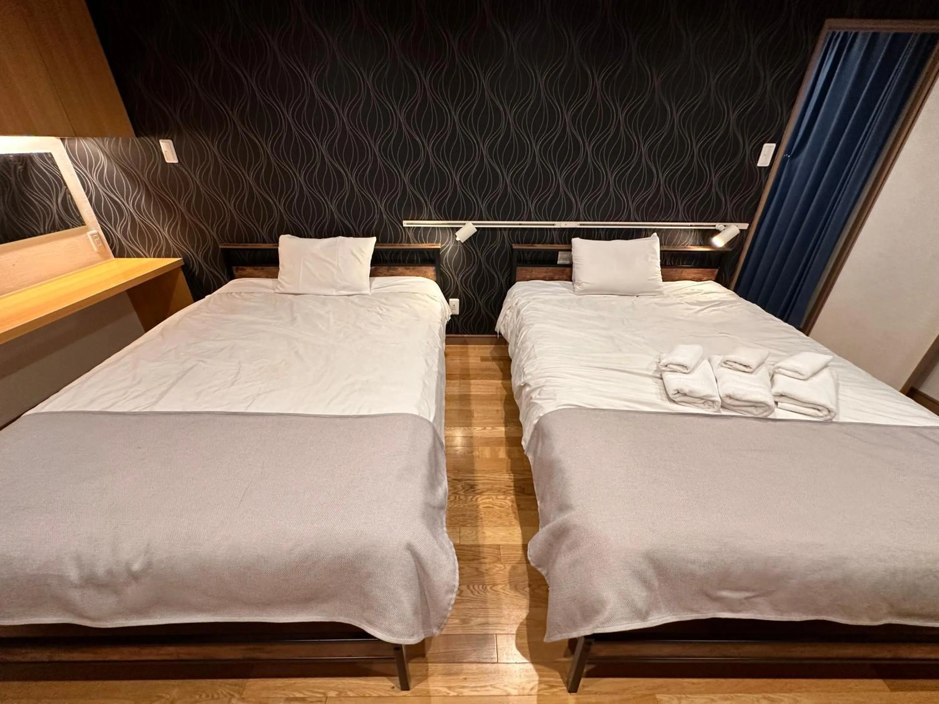 Bed in Economy Hotel Upashi