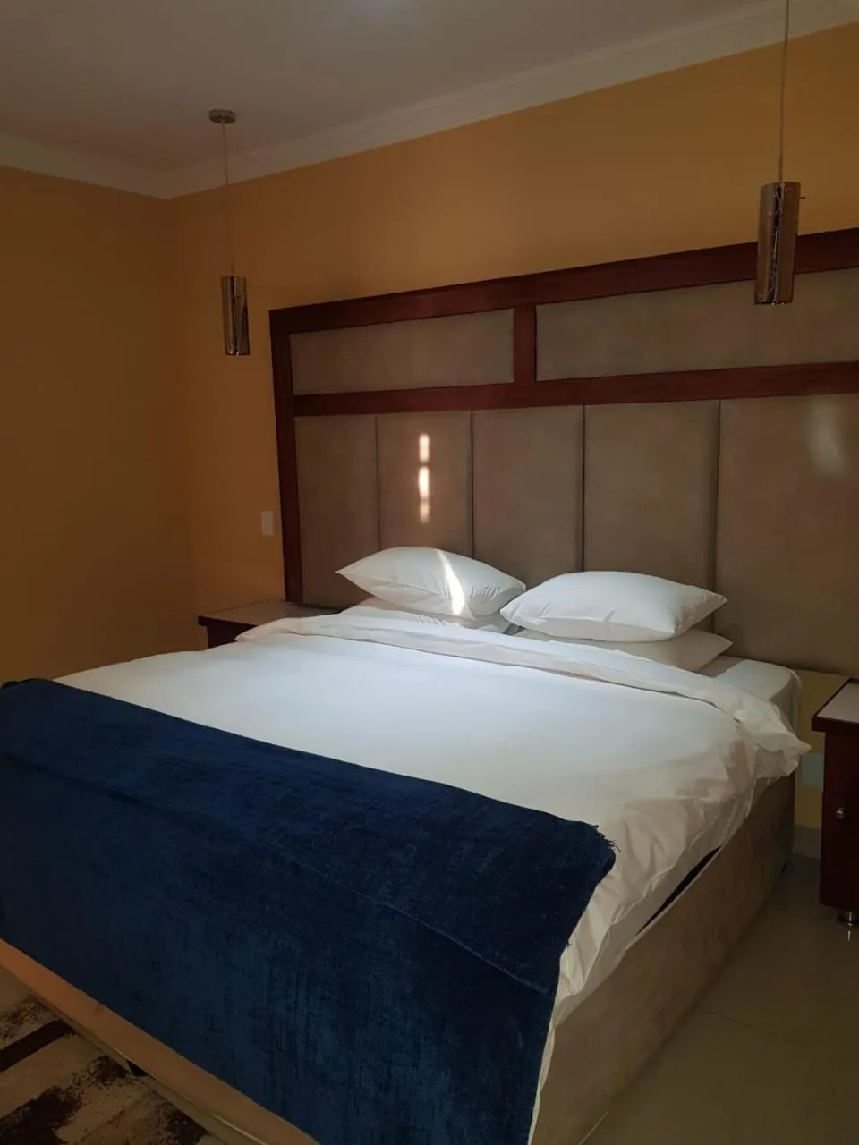 Bed in Booth Suite Hotel Mafikeng