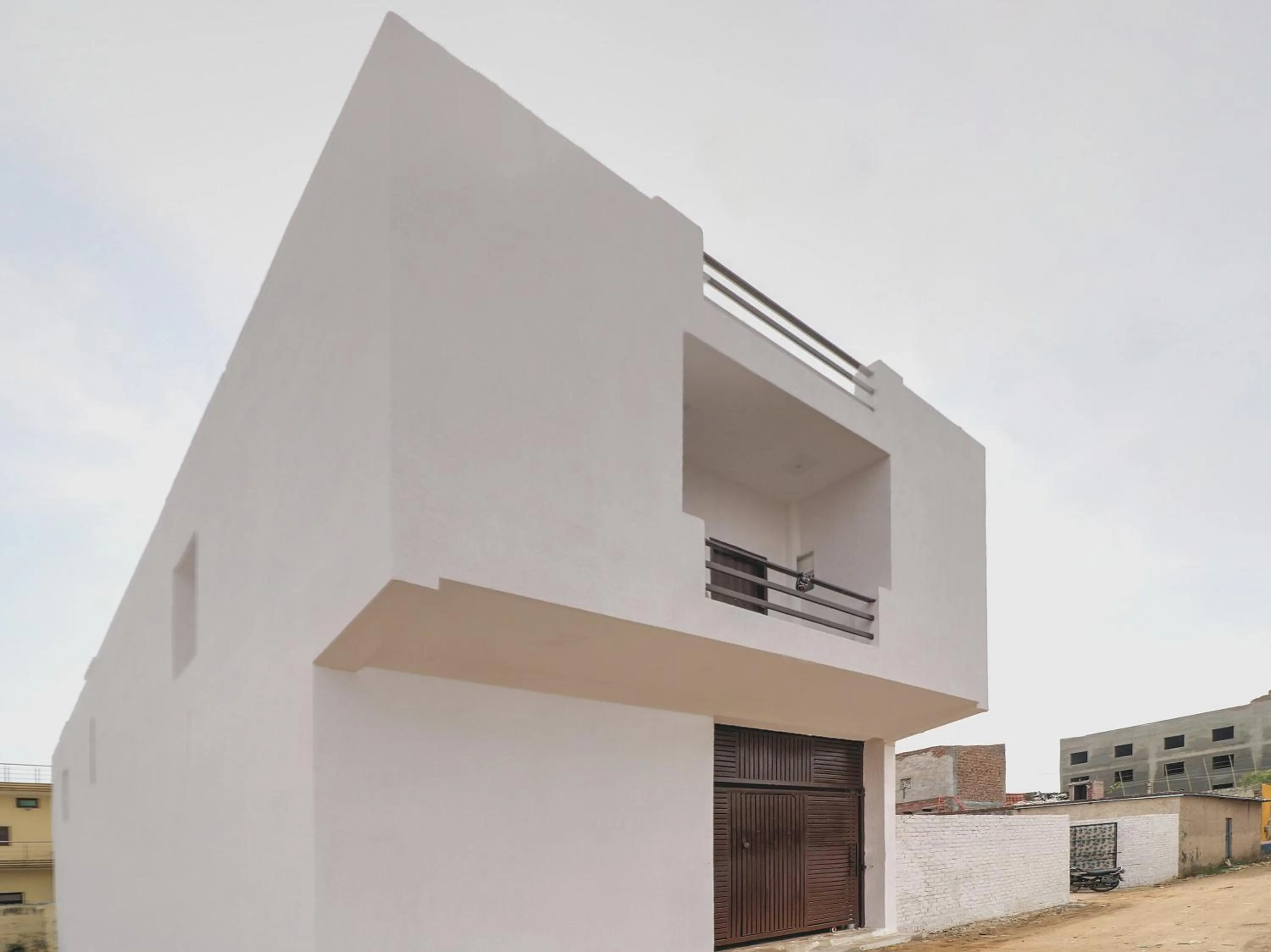Facade/entrance in Hotel O White House