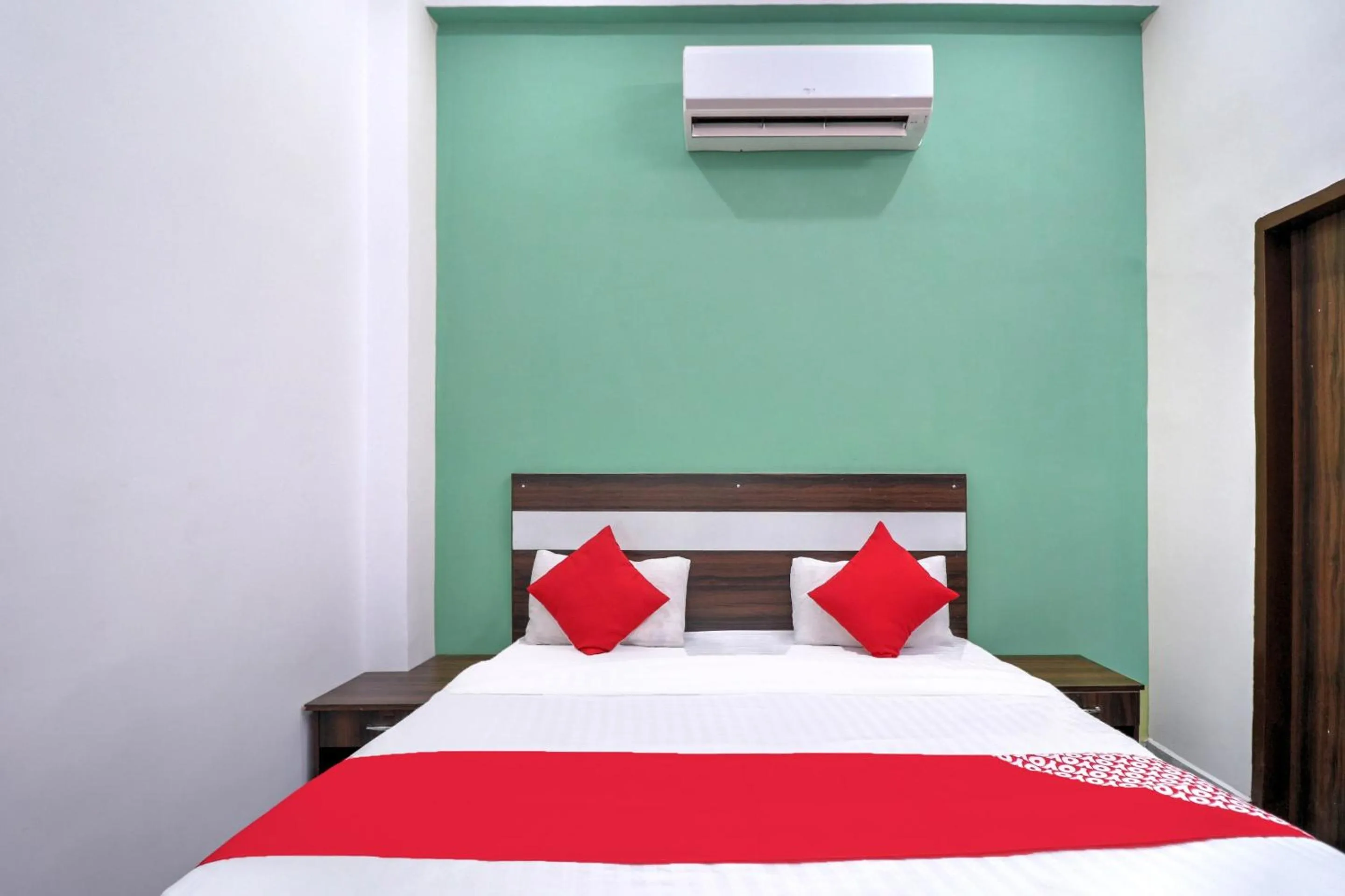 Bedroom, Bed in Hotel O White House