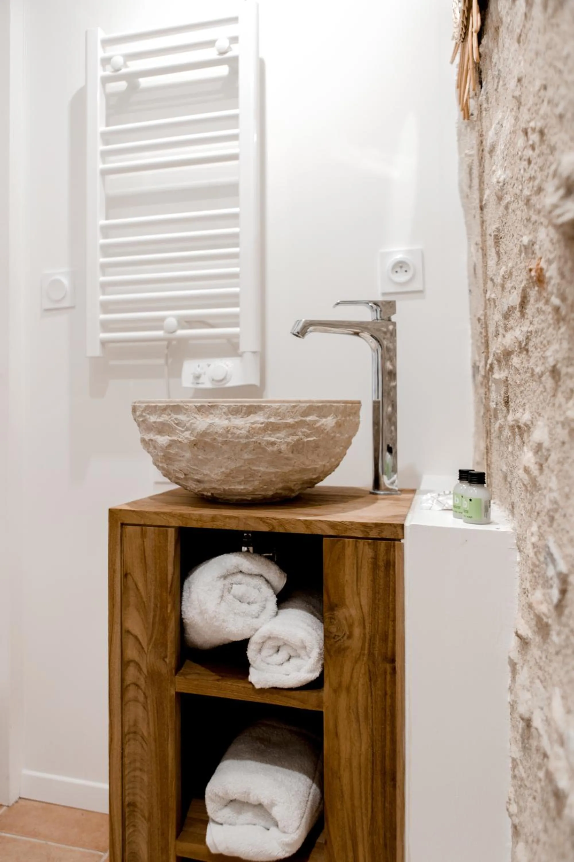 Bathroom in Au Bourg Neuf