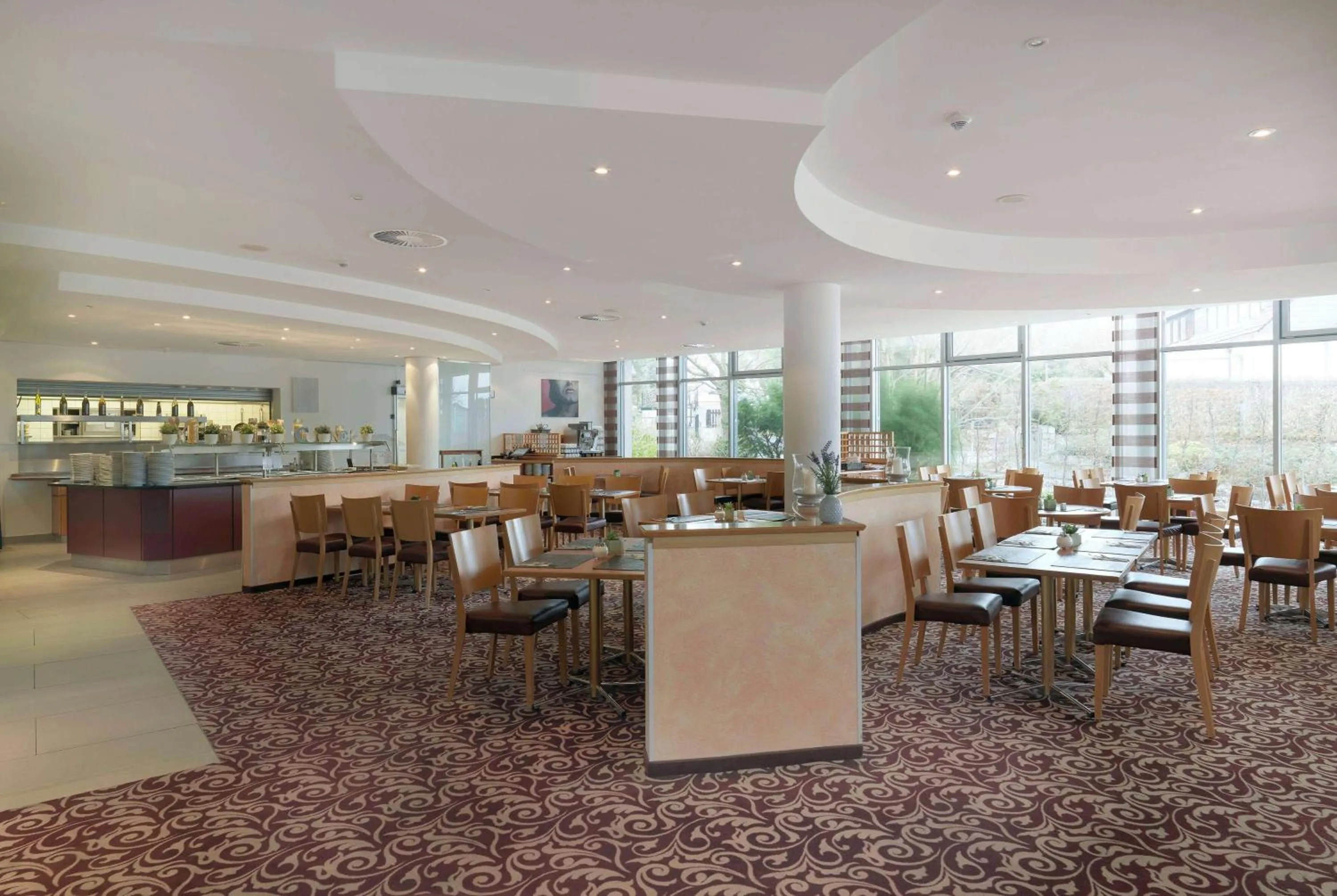 Restaurant/places to eat in Ramada by Wyndham Dresden