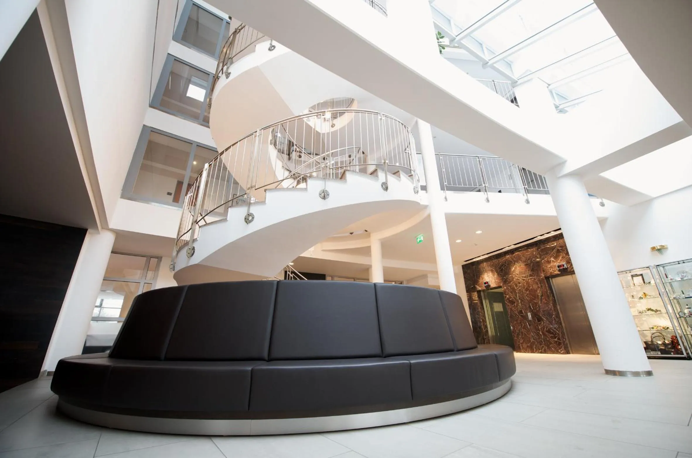 Lobby or reception in Ramada by Wyndham Dresden