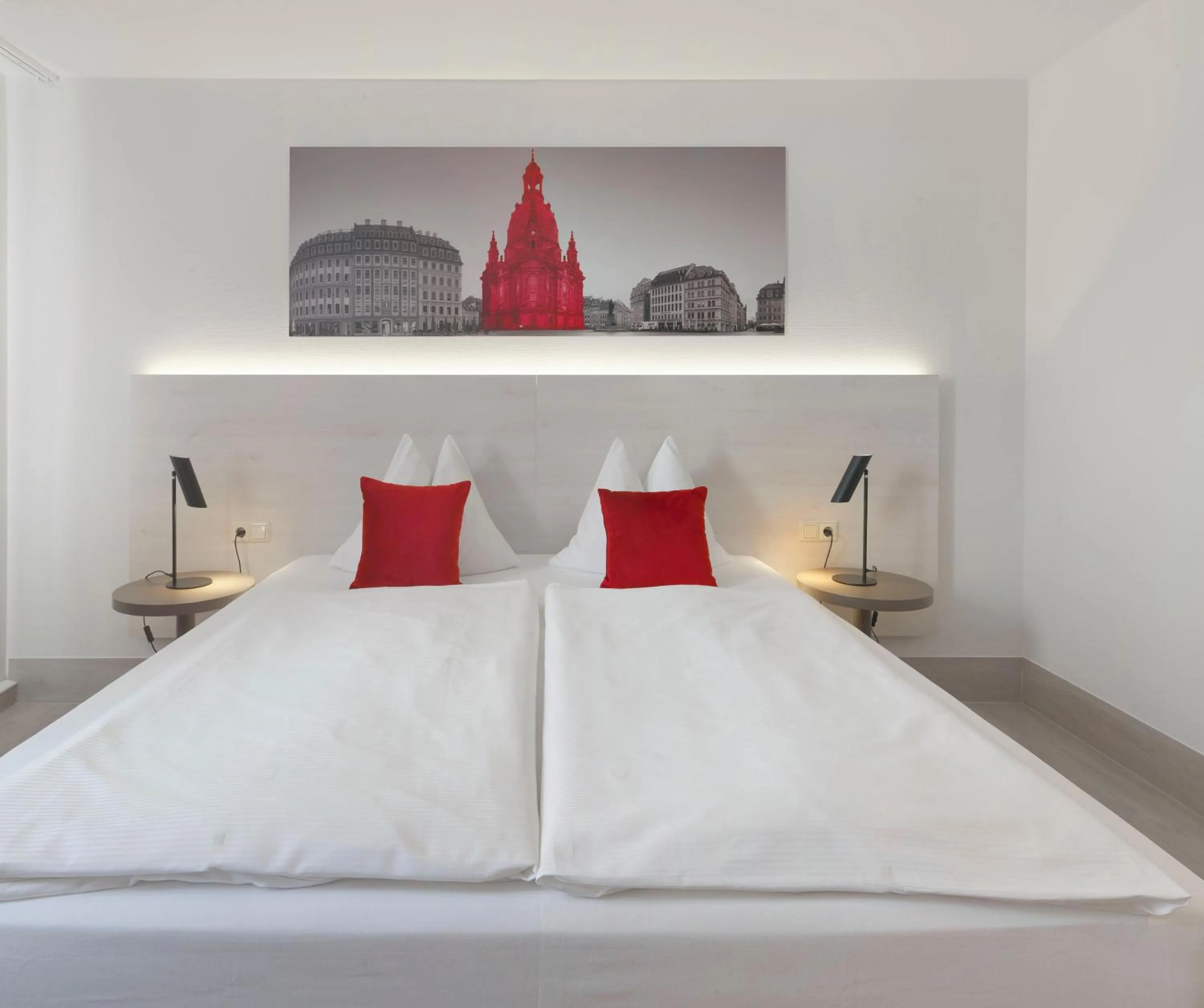 Photo of the whole room, Bed in Ramada by Wyndham Dresden