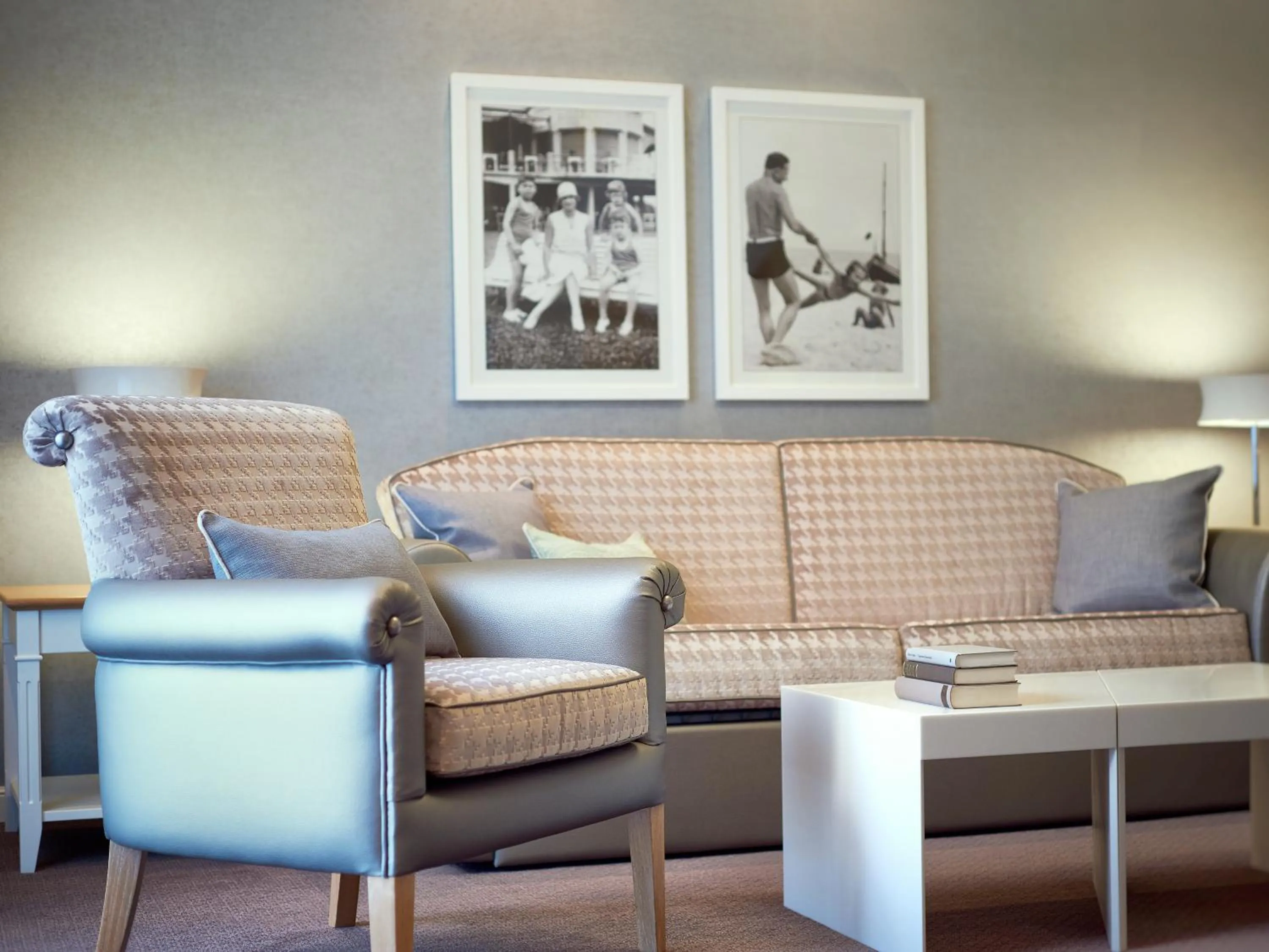 Living room in A-ROSA Kurhaus Binz