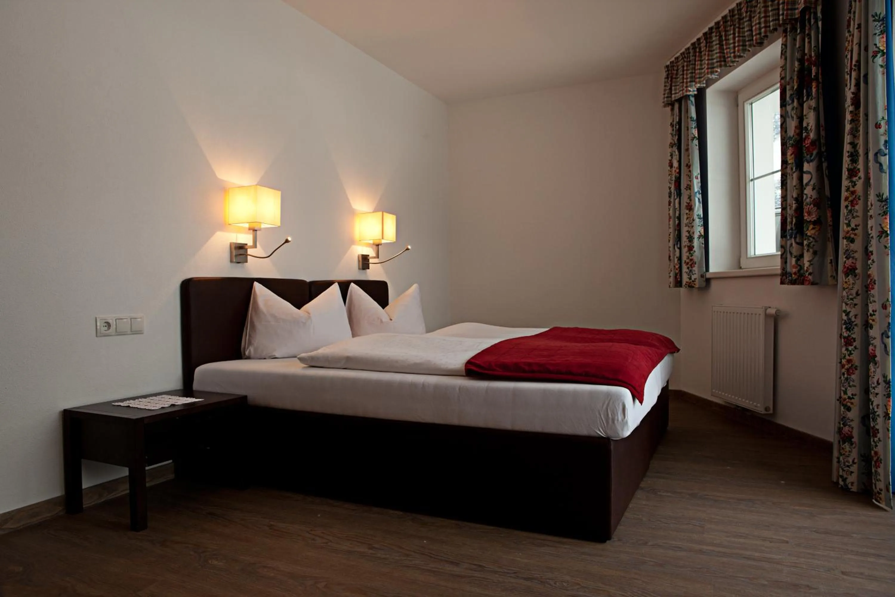 TV and multimedia, Bed in Villa Sepp