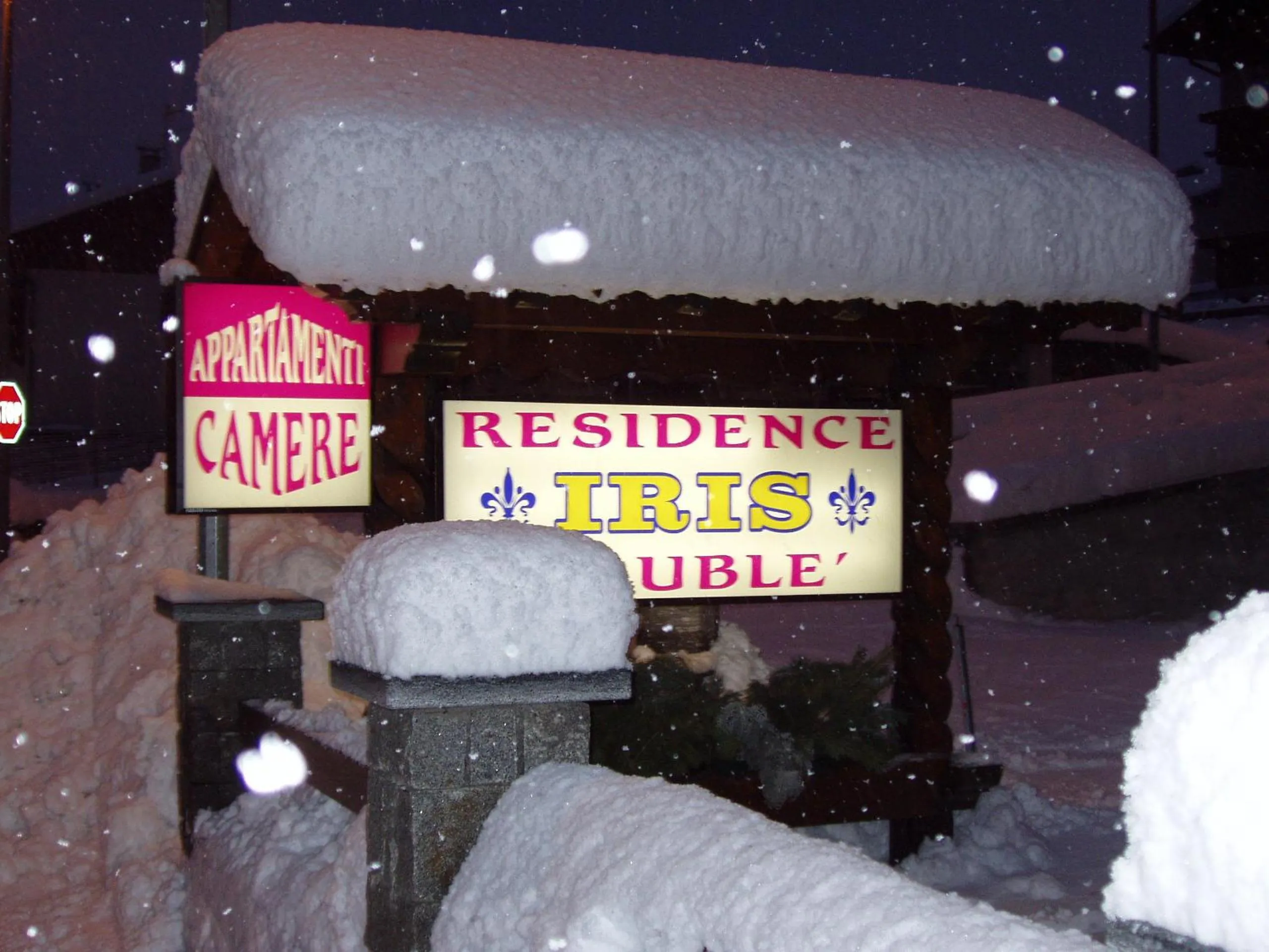 Property logo or sign in Residence Iris BeB