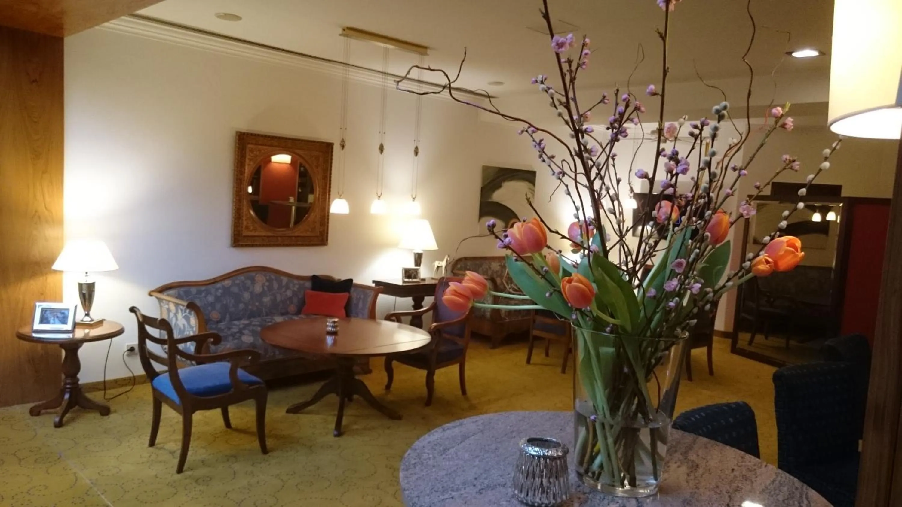 Lobby or reception in Central Hotel