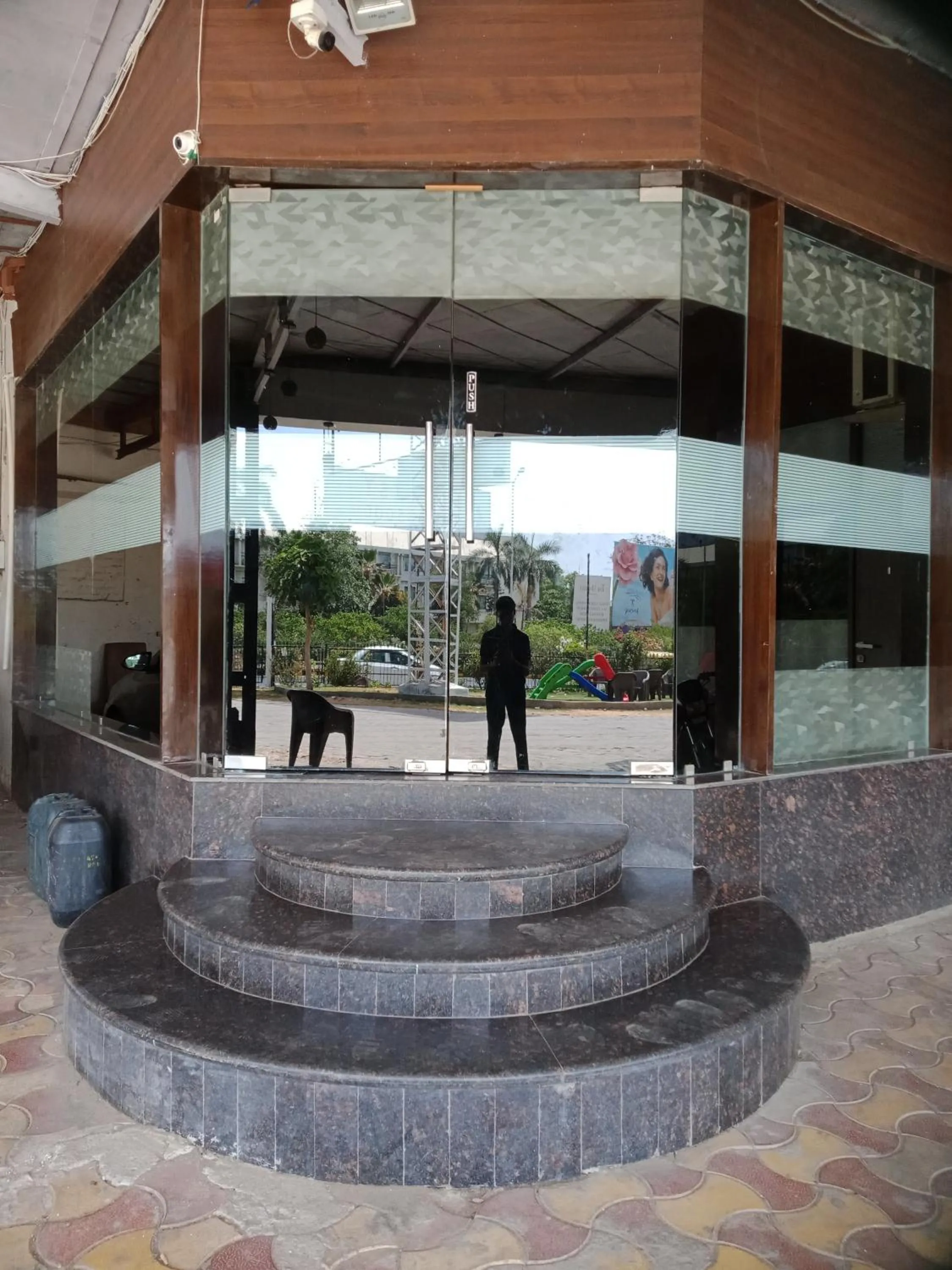 HOTEL AIRPORT INN ONE