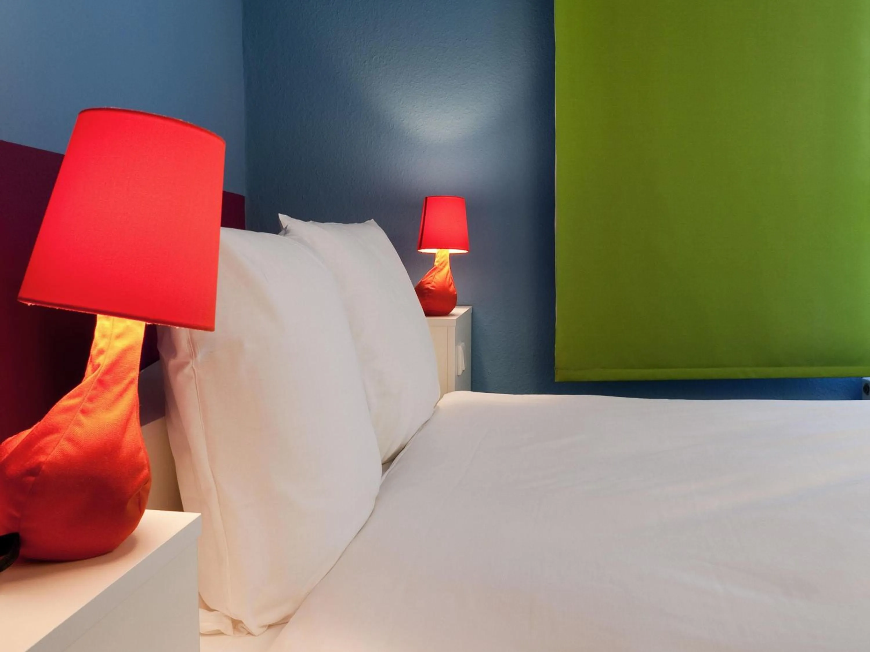 Bedroom, Bed in ibis Styles Duesseldorf-Neuss