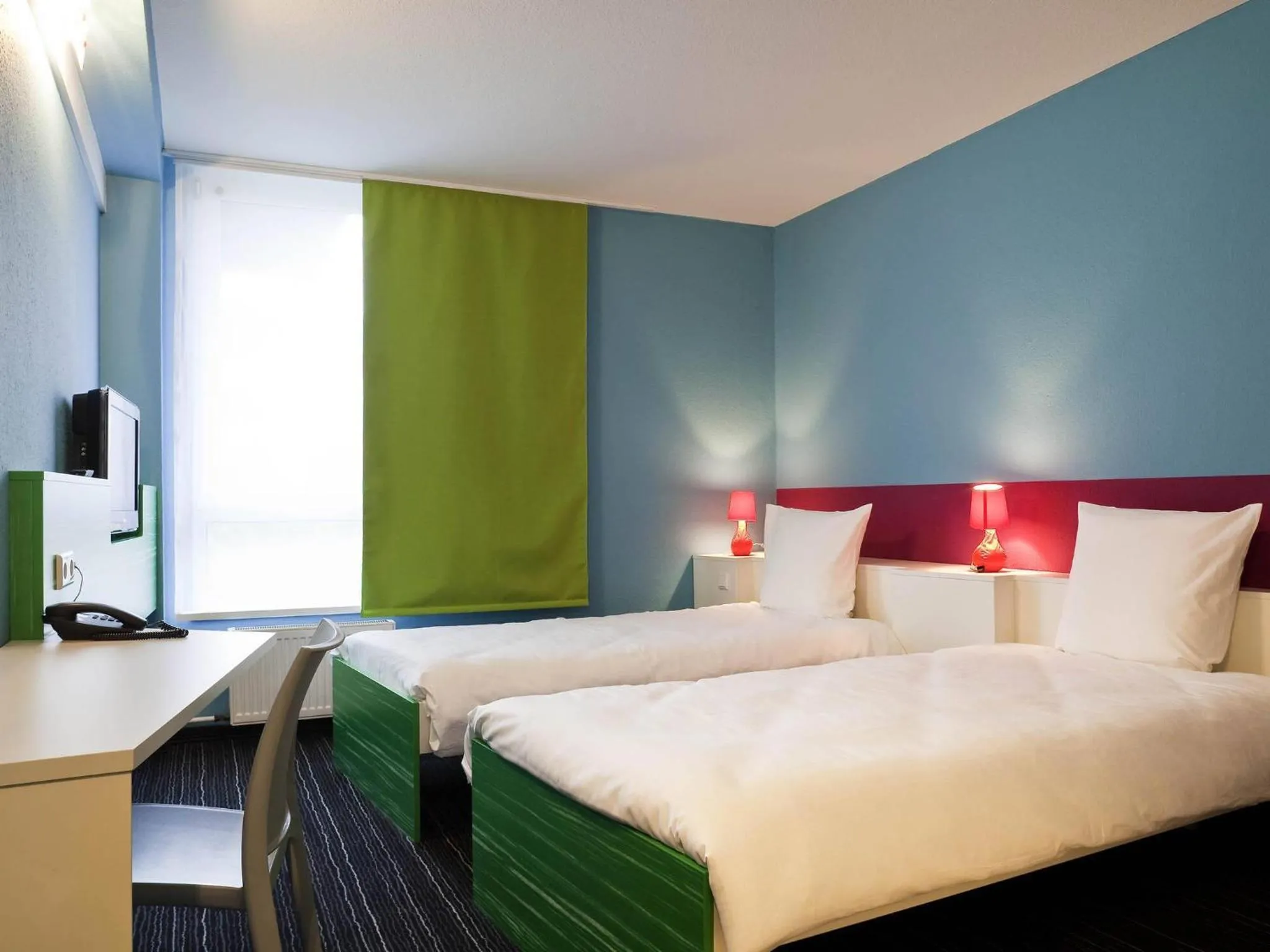 Bedroom, Bed in ibis Styles Duesseldorf-Neuss