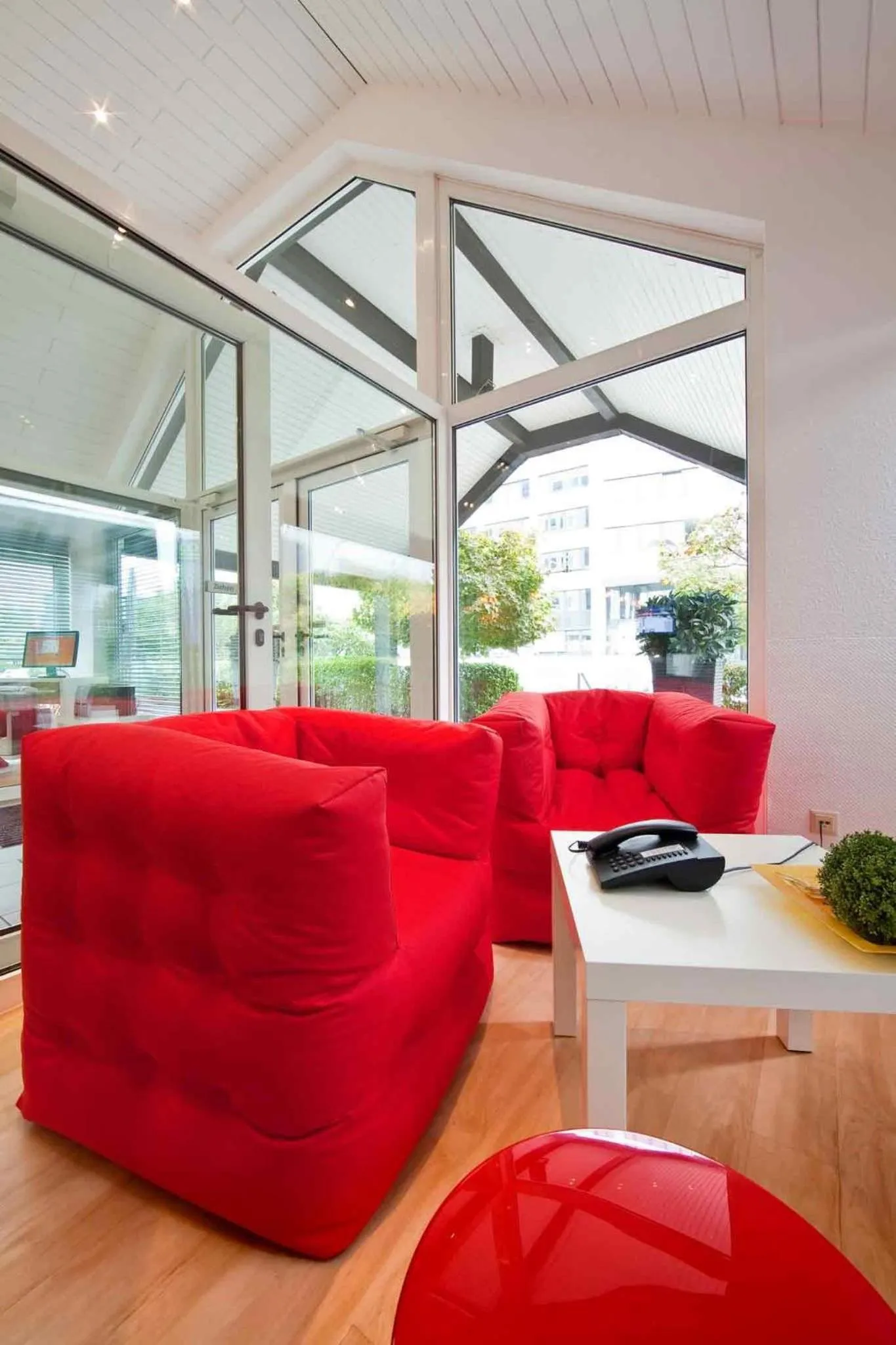 Meeting/conference room in ibis Styles Duesseldorf-Neuss