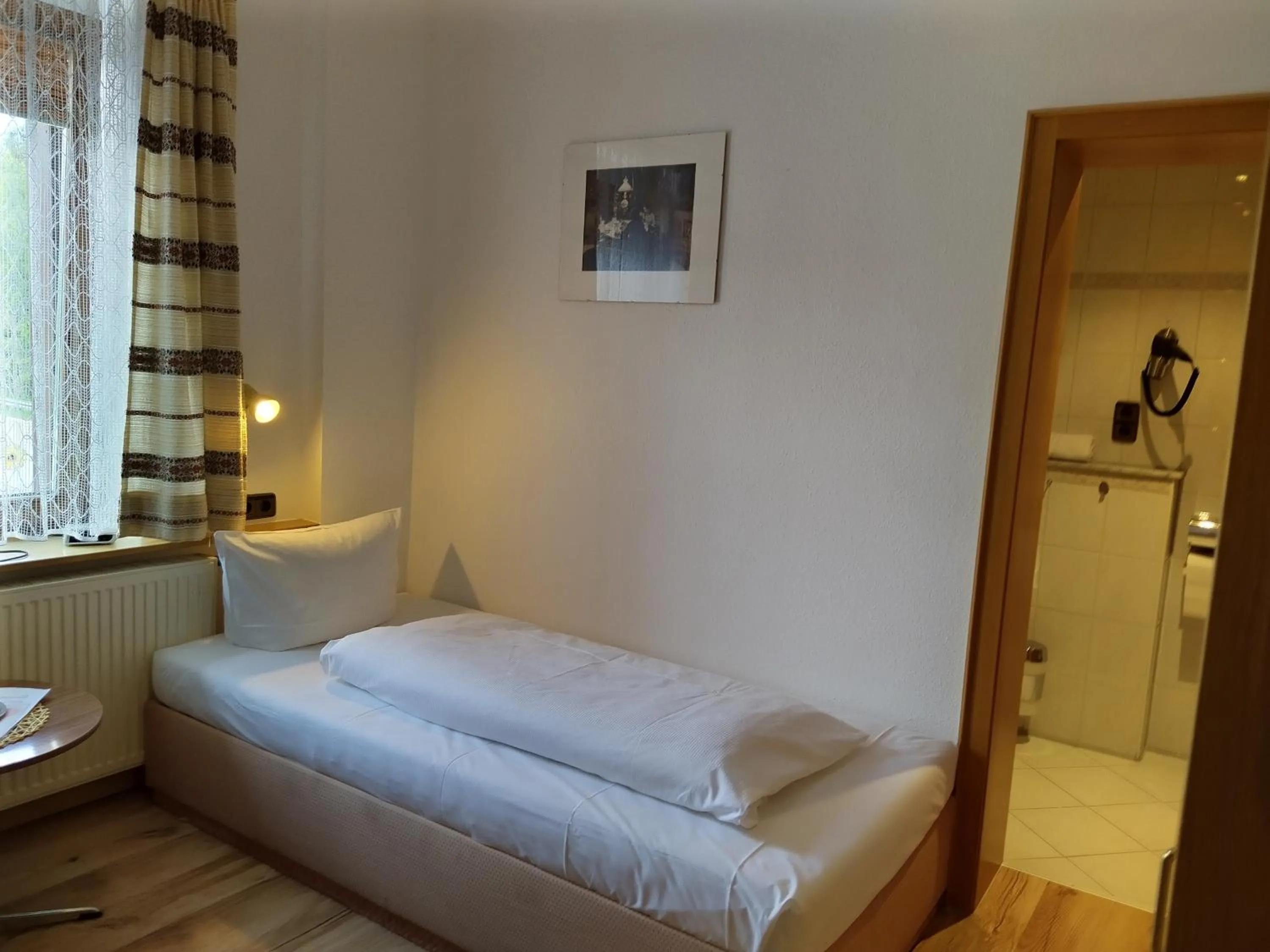 Street view, Bed in Hotel Faller