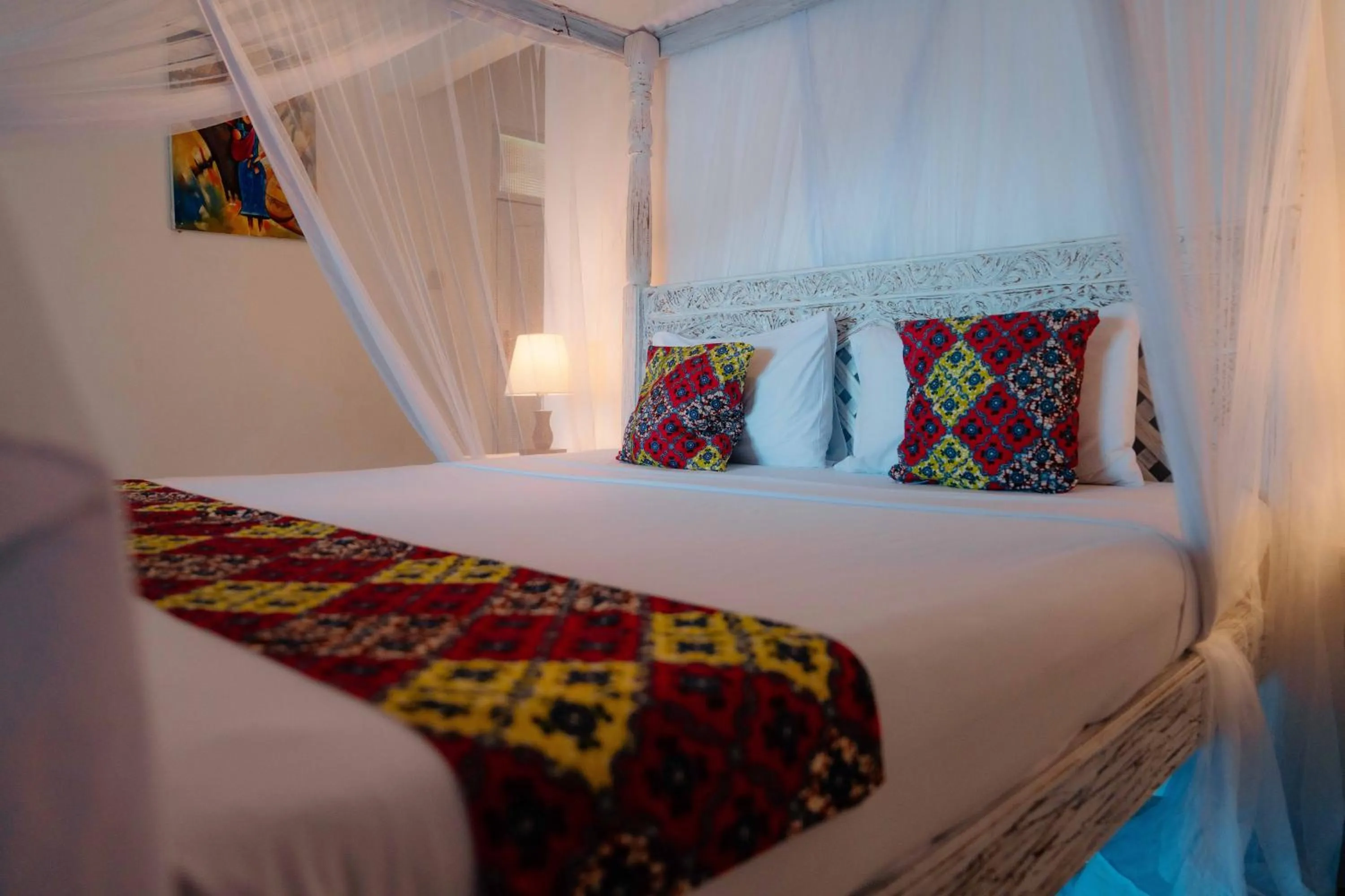 Bed in Pearl Beach by Sansi