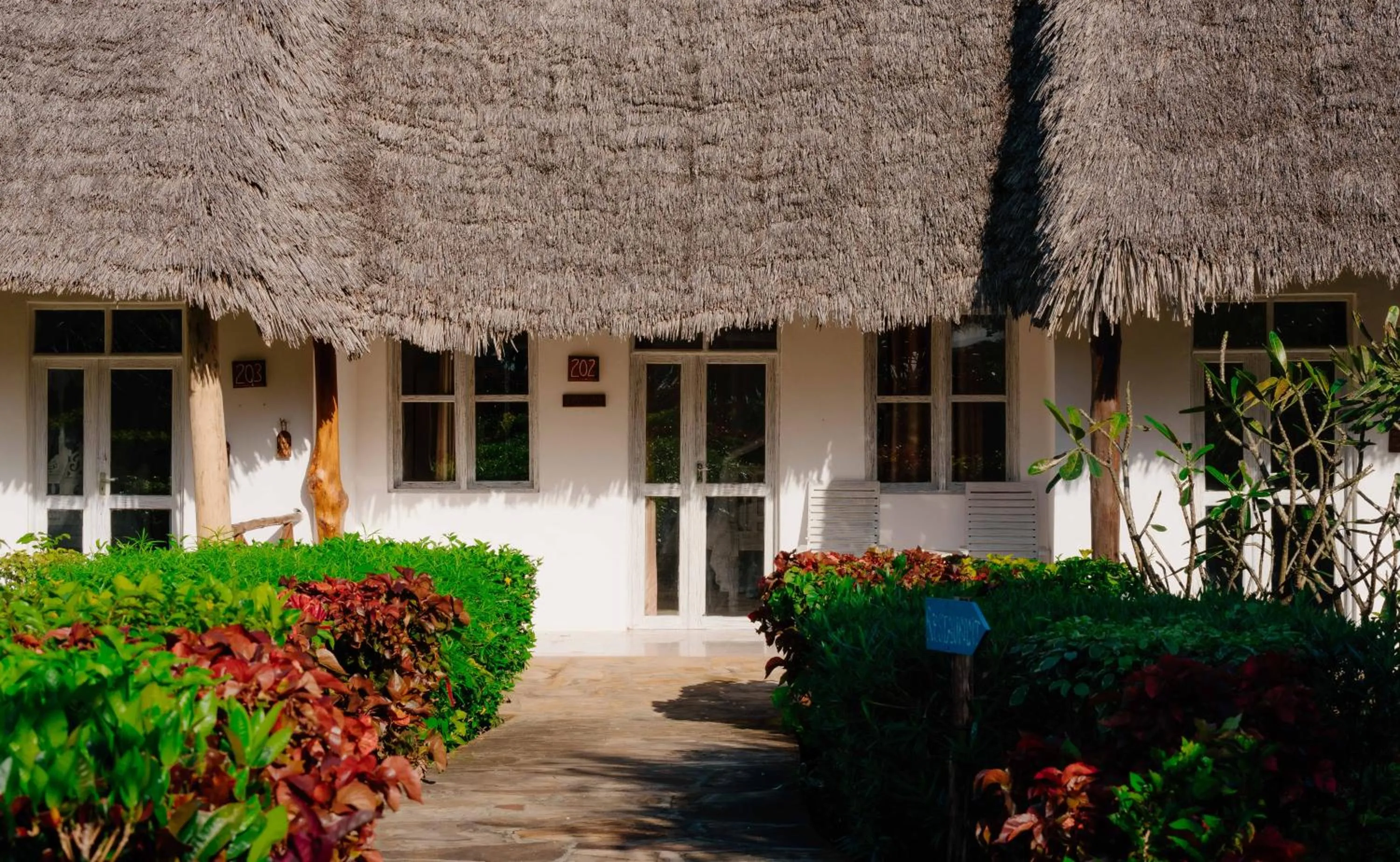 Balcony/Terrace in Pearl Beach by Sansi