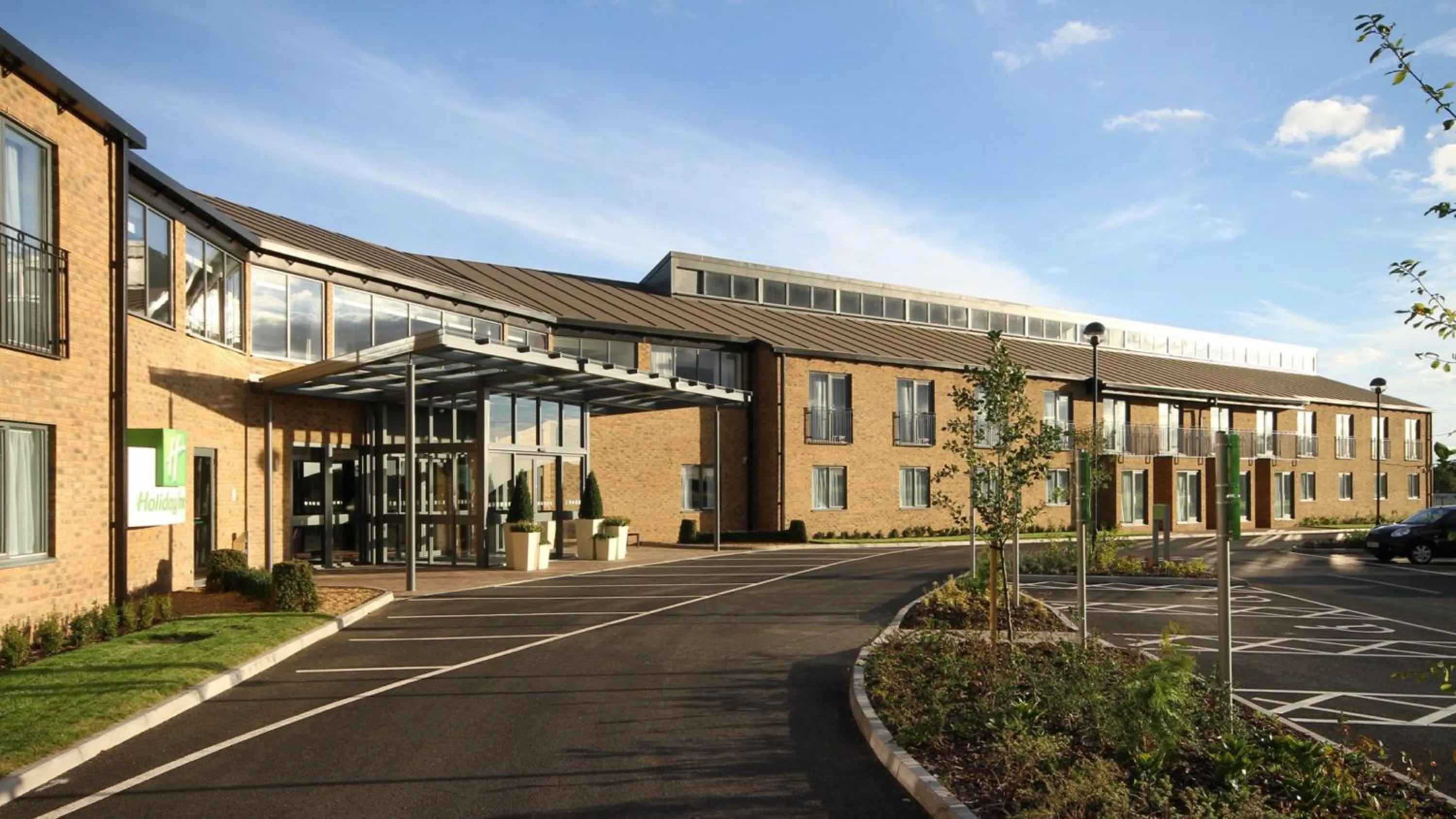 Property building in Holiday Inn Huntingdon Racecourse by IHG