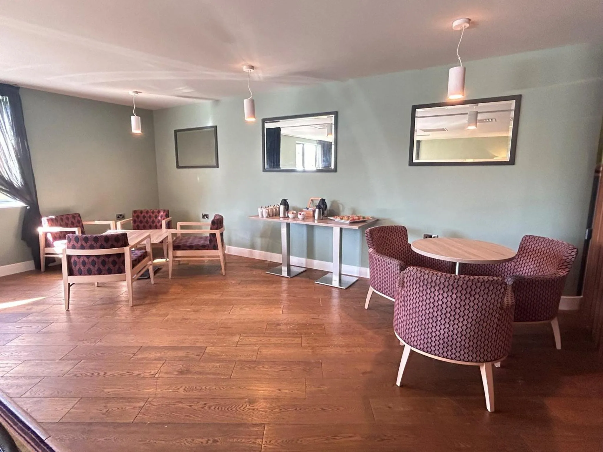 Meeting/conference room in Holiday Inn Huntingdon Racecourse by IHG