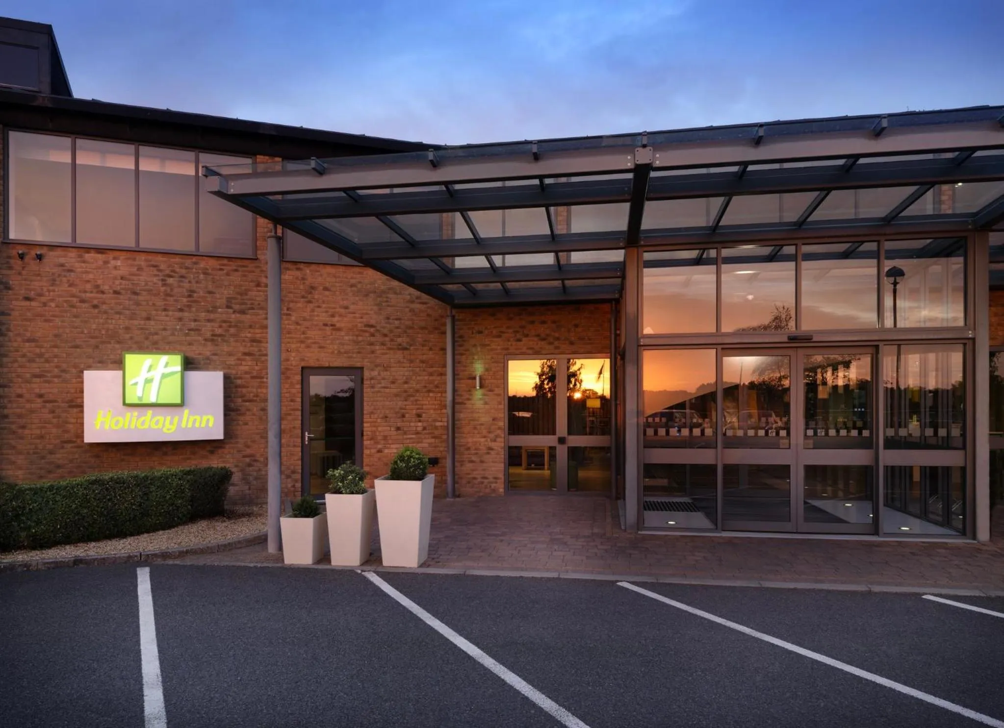 Property building in Holiday Inn Huntingdon Racecourse by IHG