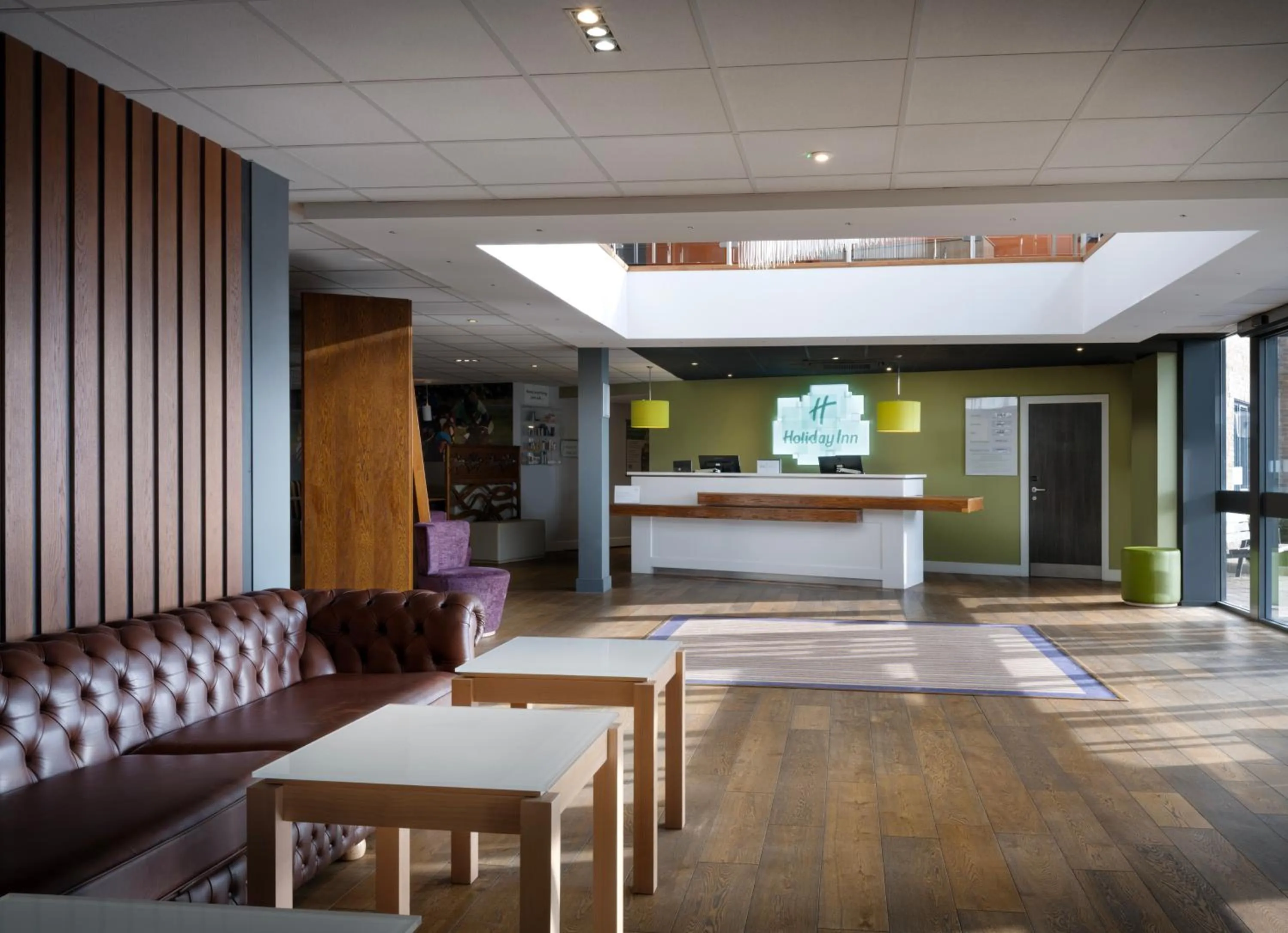 Lobby or reception in Holiday Inn Huntingdon Racecourse by IHG