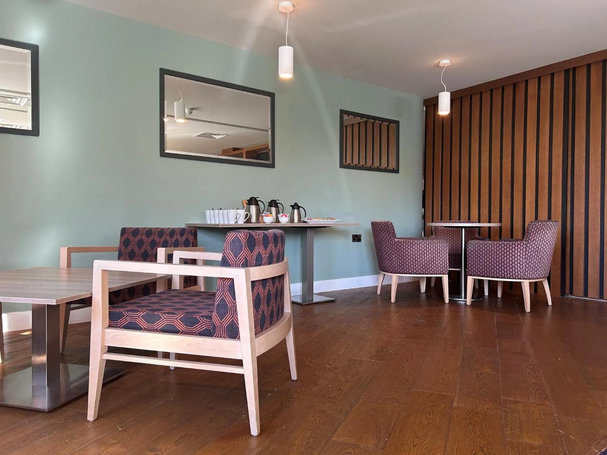 Meeting/conference room in Holiday Inn Huntingdon Racecourse by IHG