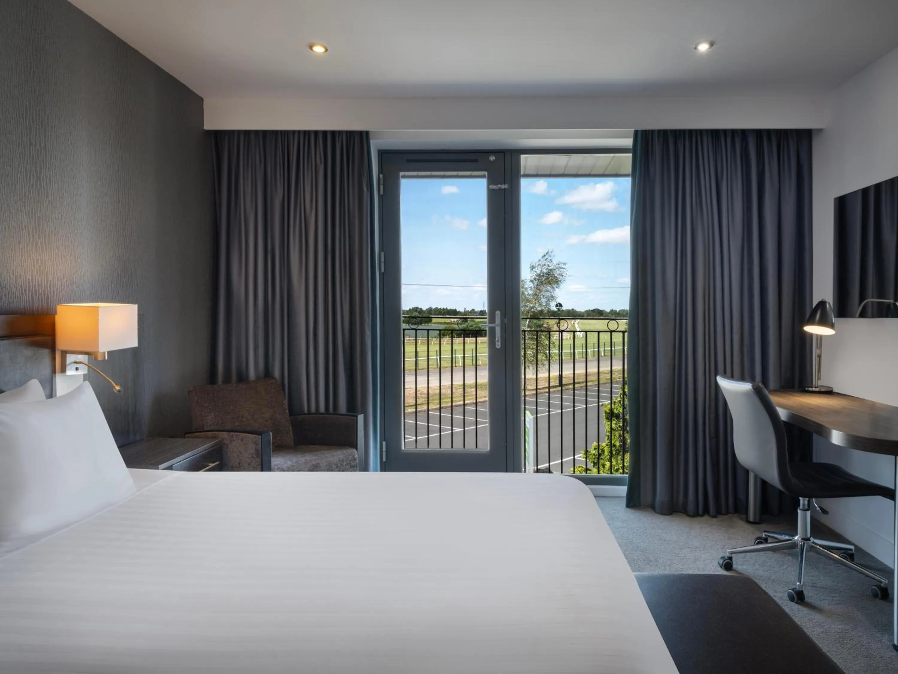 View (from property/room), Bed in Holiday Inn Huntingdon Racecourse by IHG