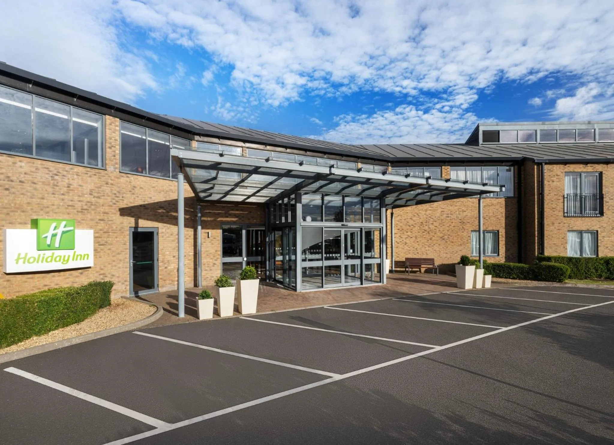 Property building in Holiday Inn Huntingdon Racecourse by IHG