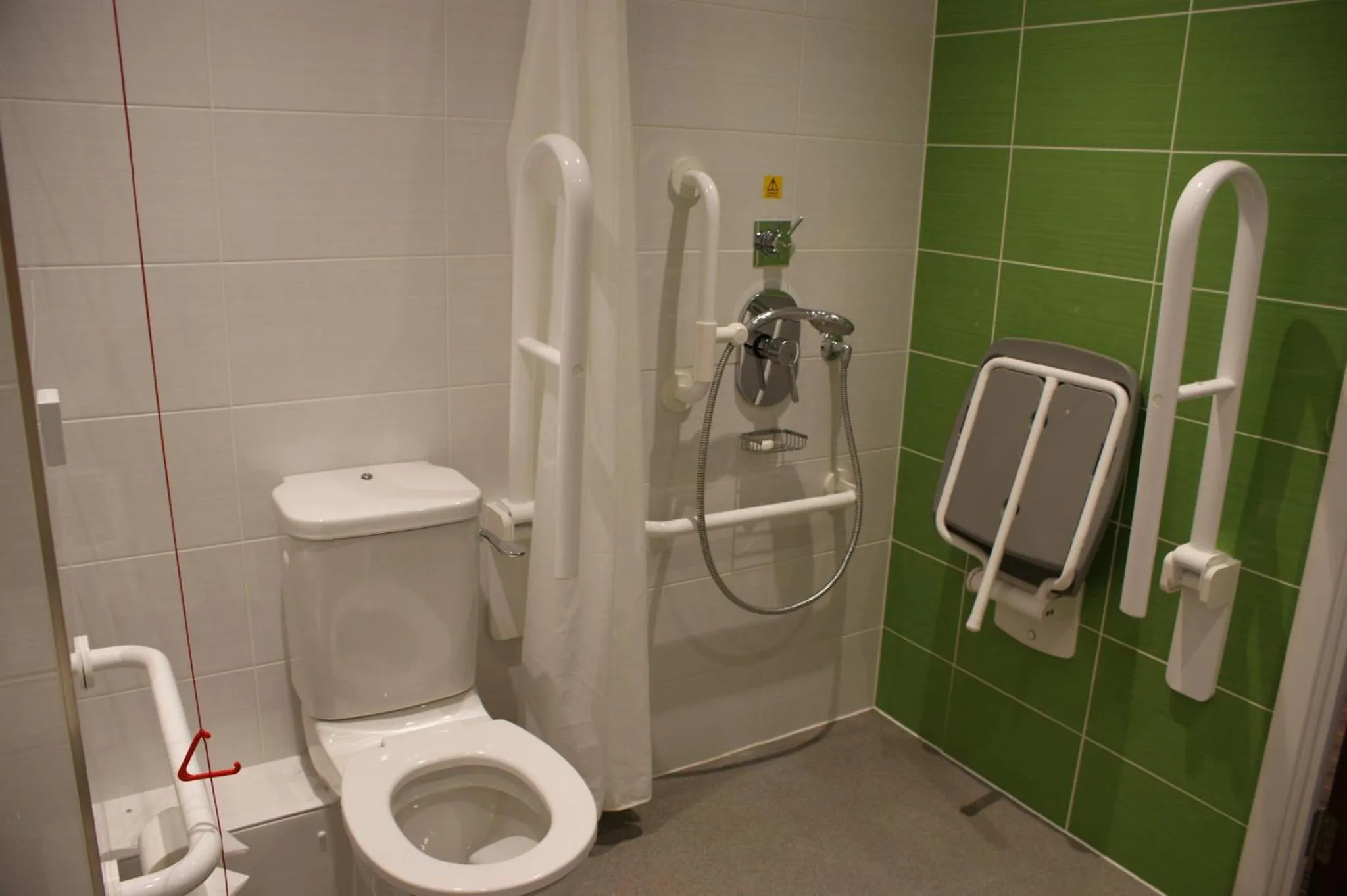 Bathroom in Holiday Inn Huntingdon Racecourse by IHG