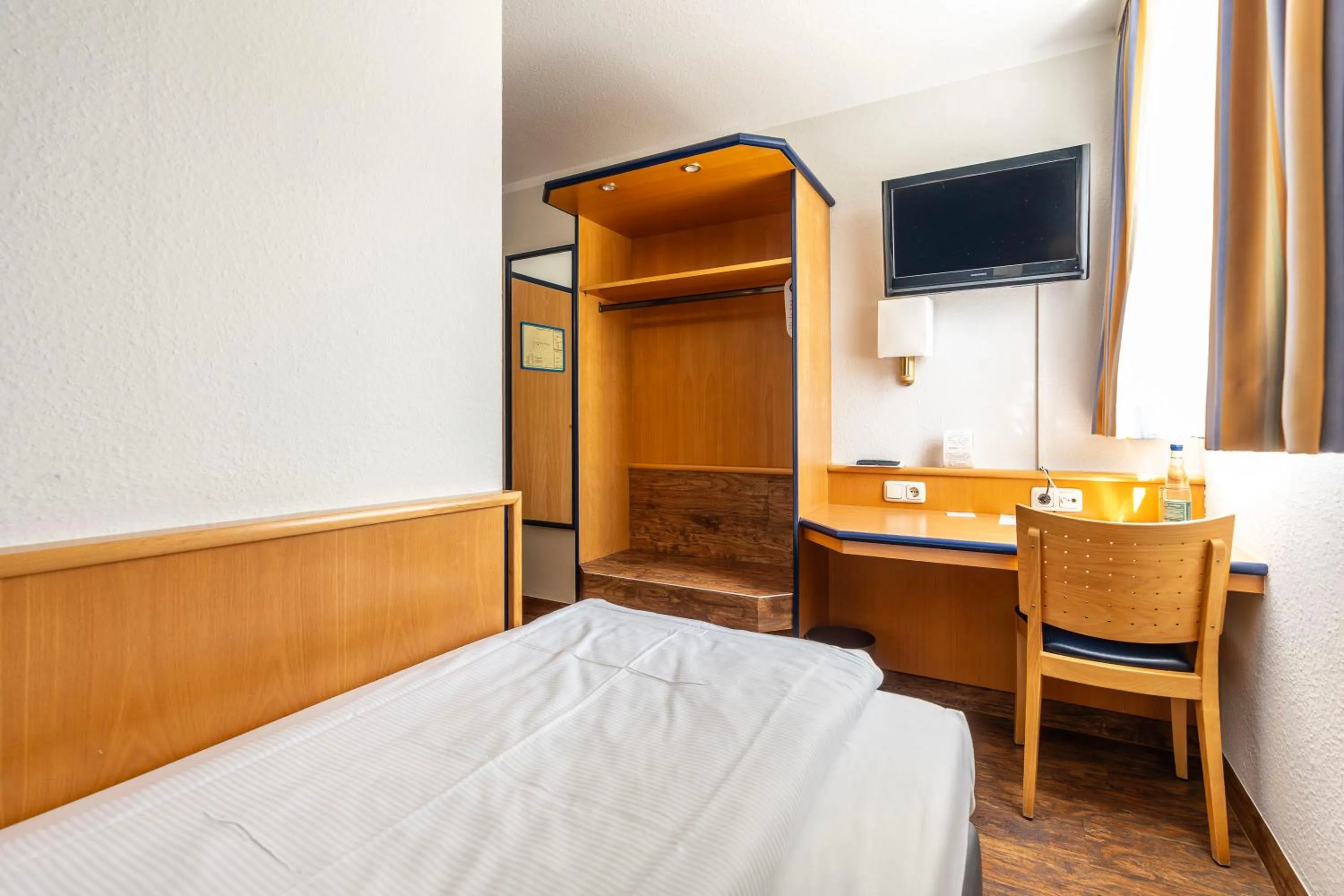 Photo of the whole room, Bed in Hotel Strohofer