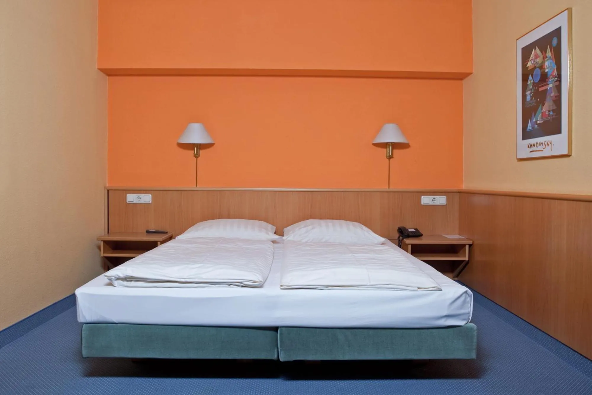 Bed in Hotel Strohofer