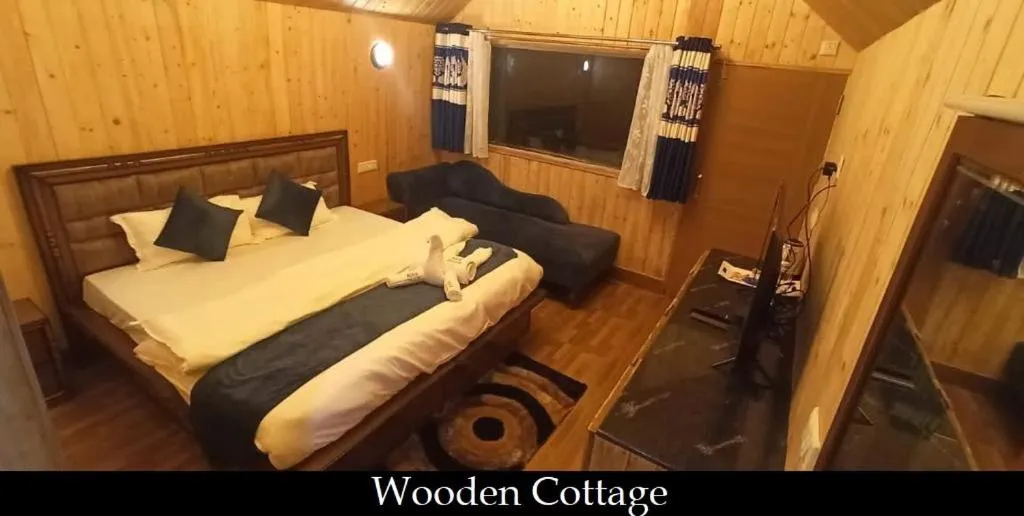 Photo of the whole room, Bed in Ibni Springs