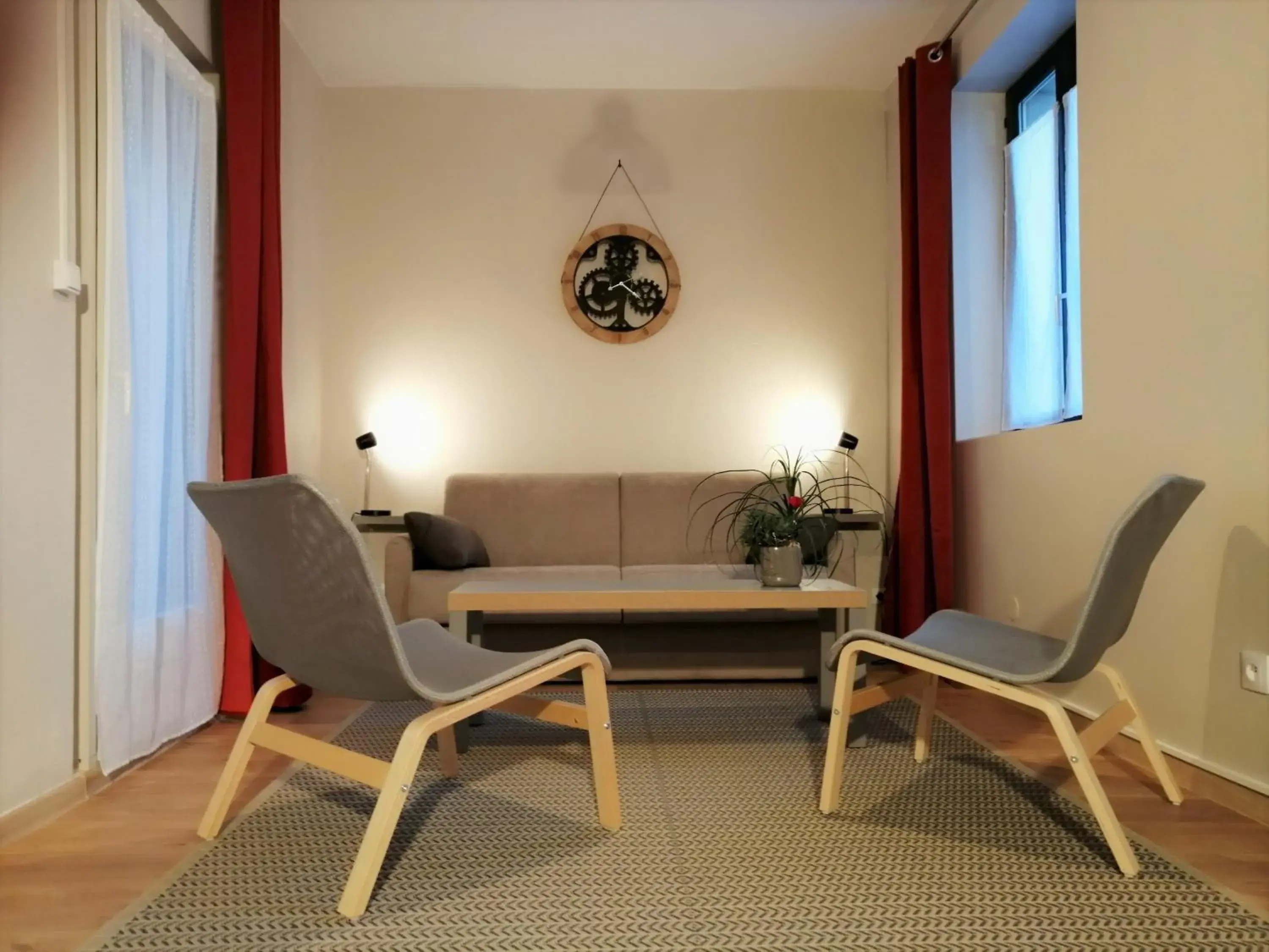 One-Bedroom Apartment with Terrace in Côté Cour One-Bedroom Apartment with Terrace in Côté Cour