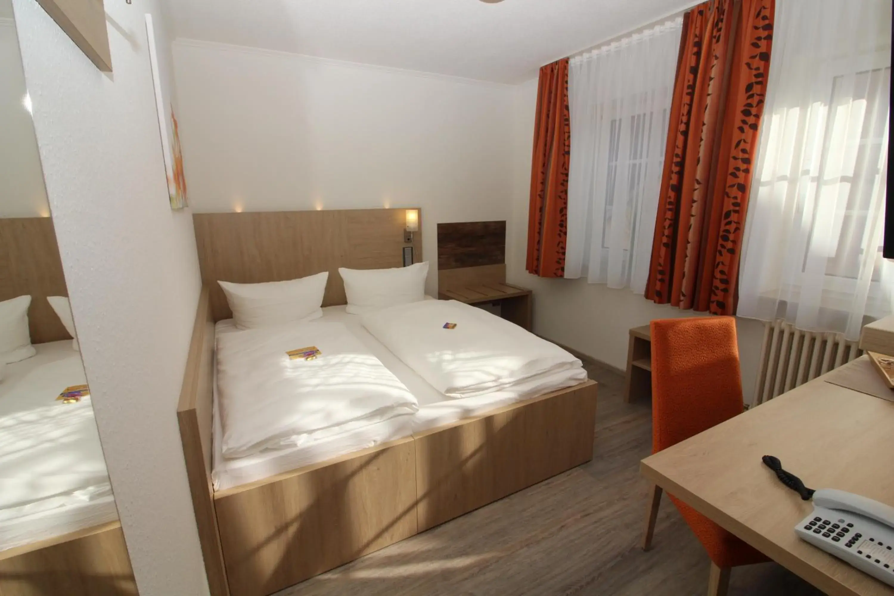 Single Room with Extra Bed in Hotel Engel Single Room with Extra Bed in Hotel Engel
