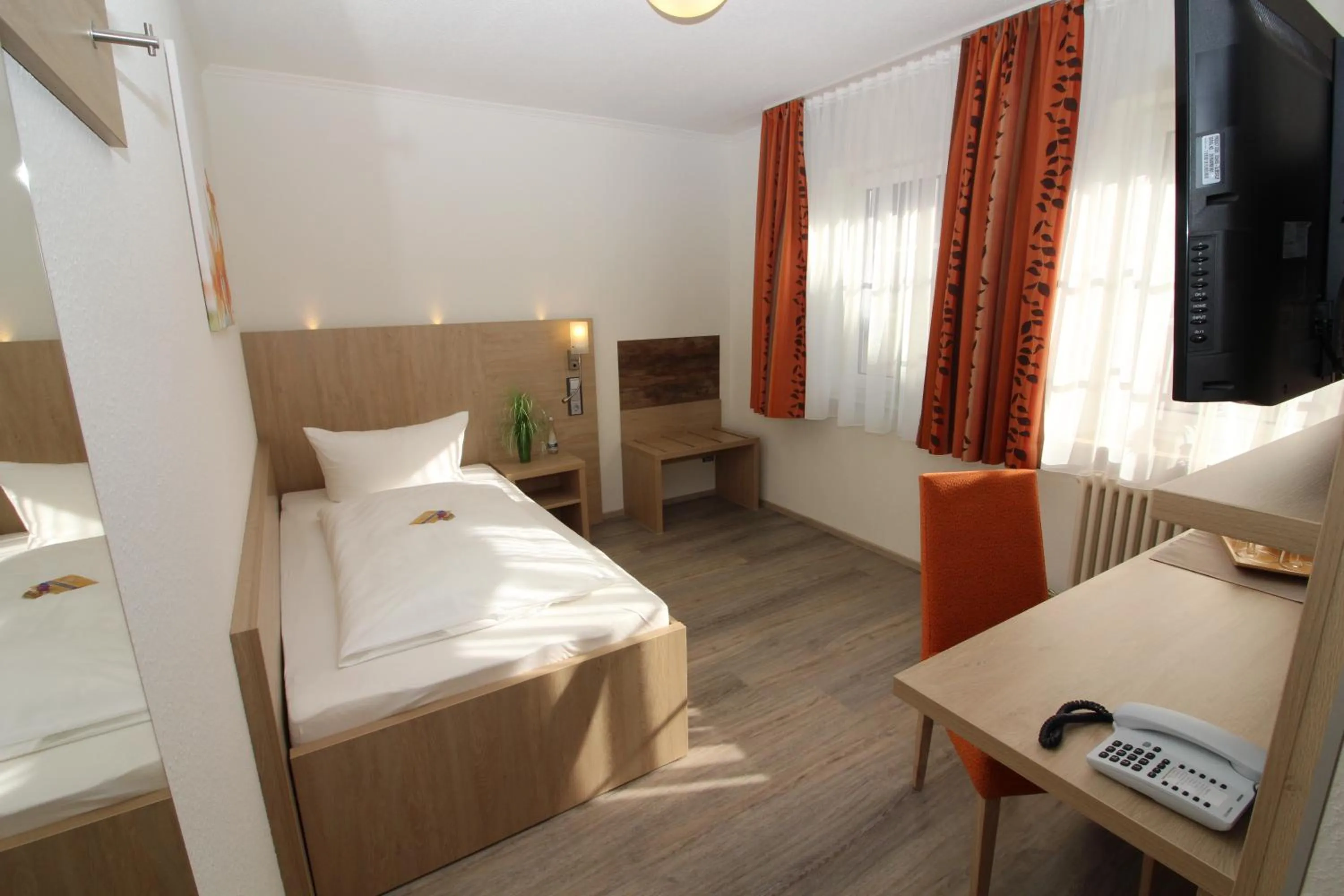 Photo of the whole room, Bed in Hotel Engel