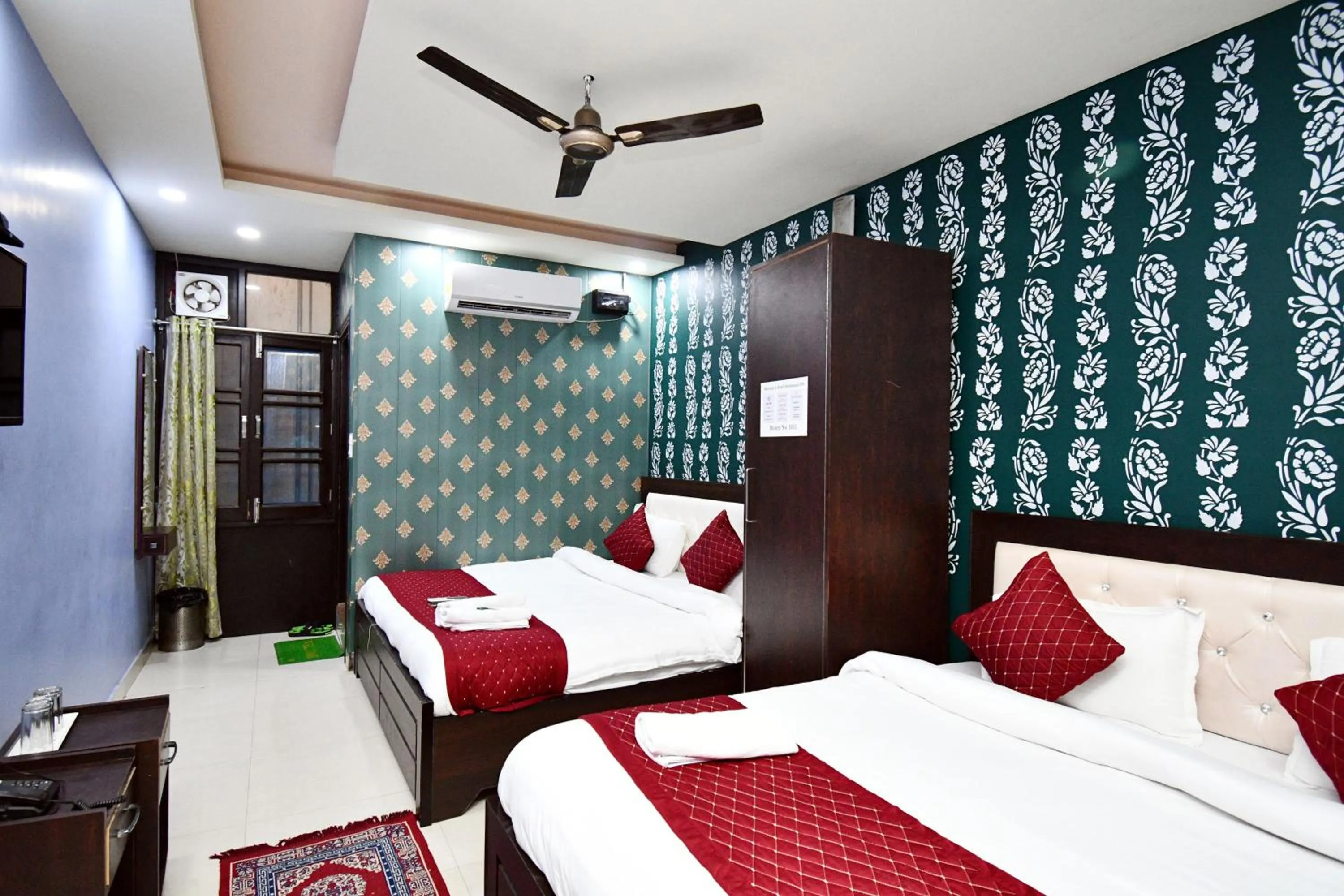Bed in Hotel Dev Bhoomi Inn