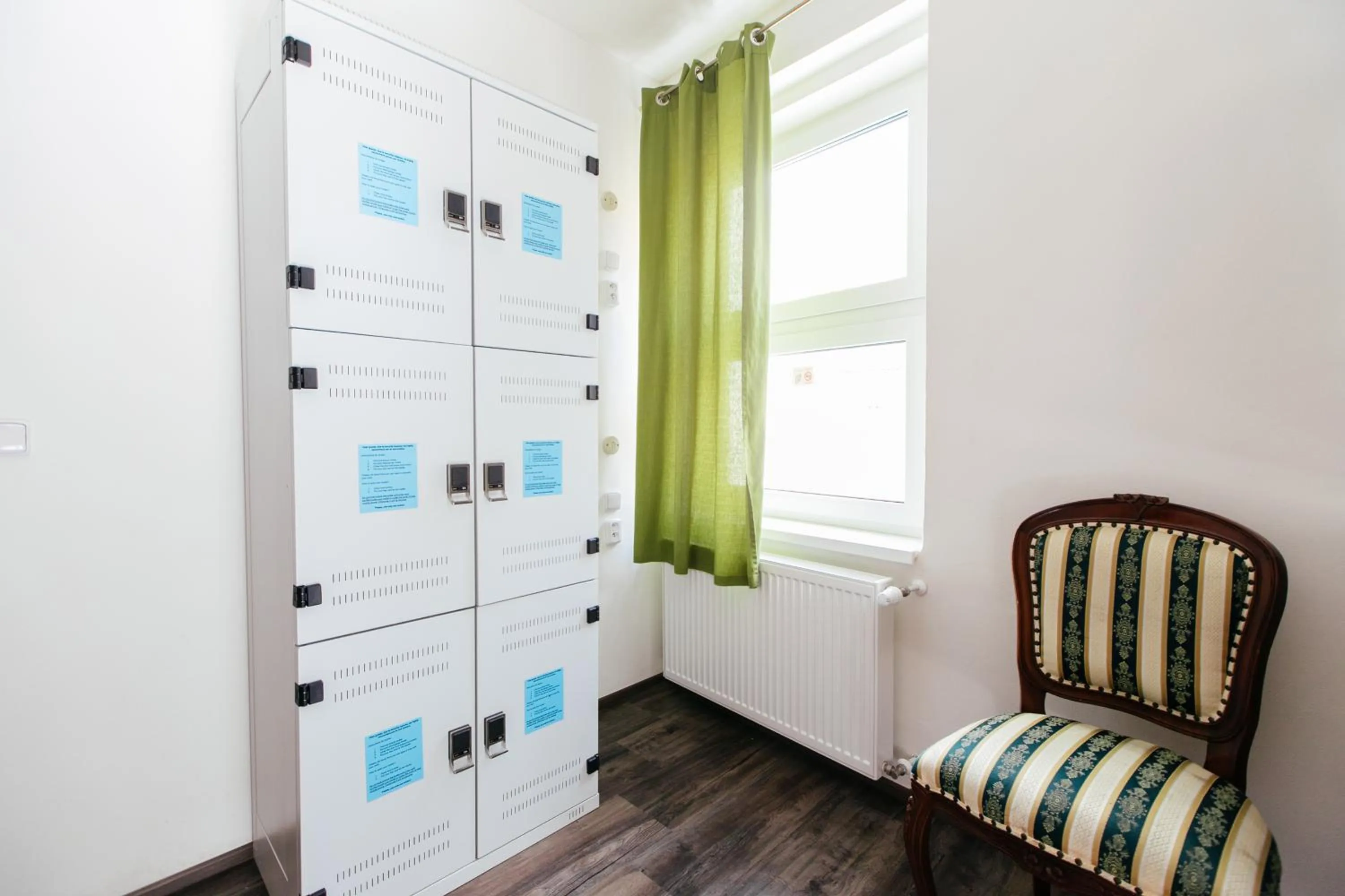 microwave in Hostel Mandarinka