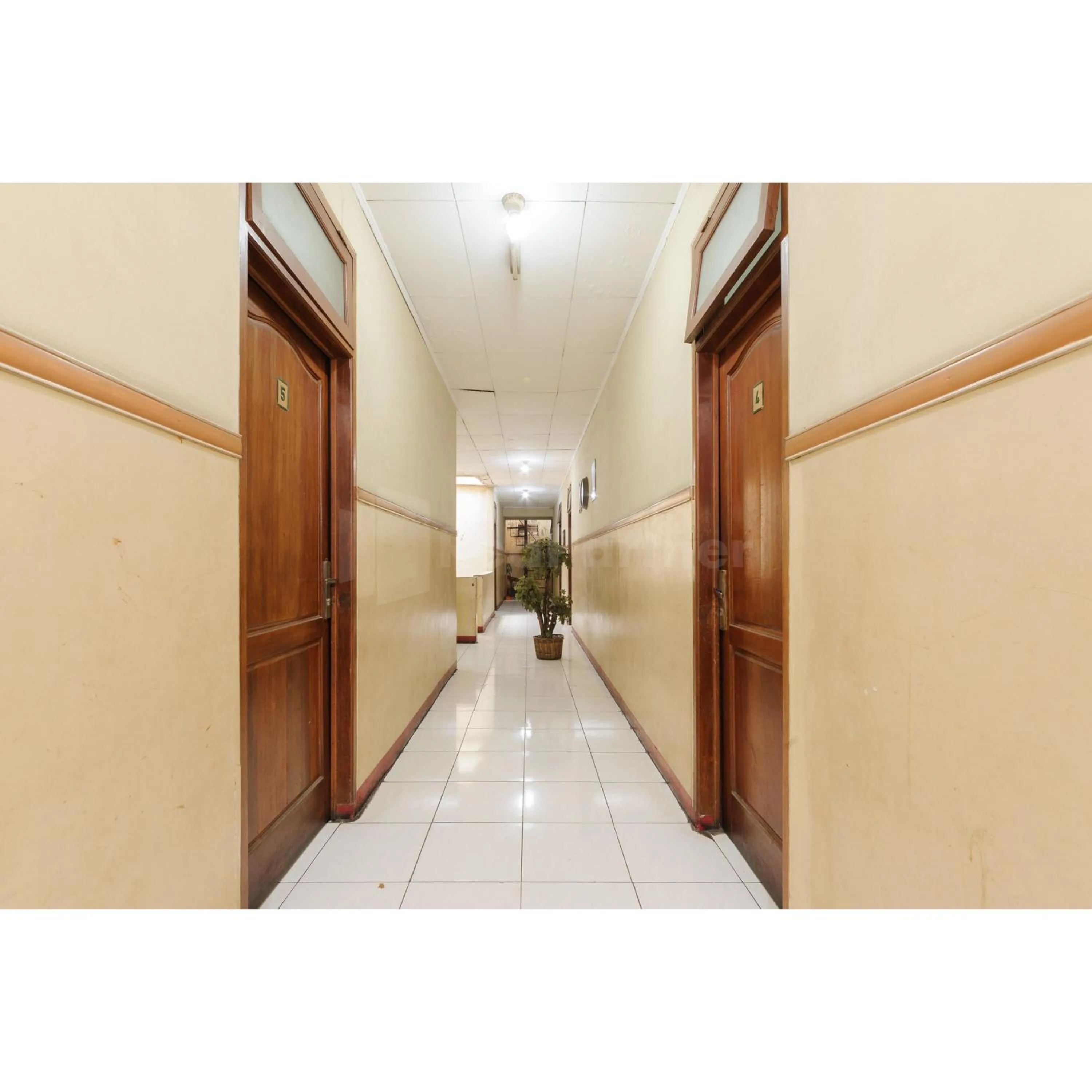 Property building in Hotel Al Hakim Syariah Redpartner
