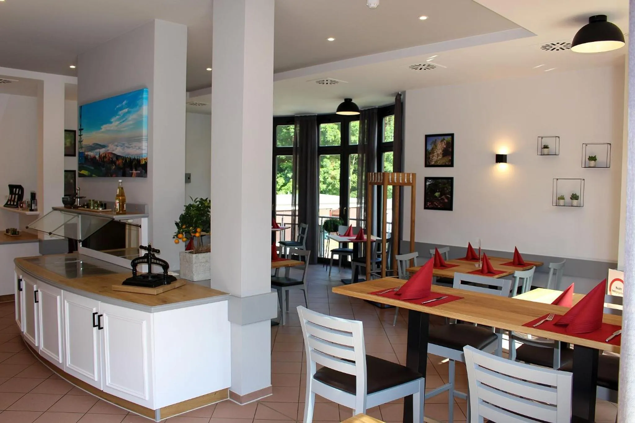 Restaurant/places to eat in Aktivhotel Inselsberg