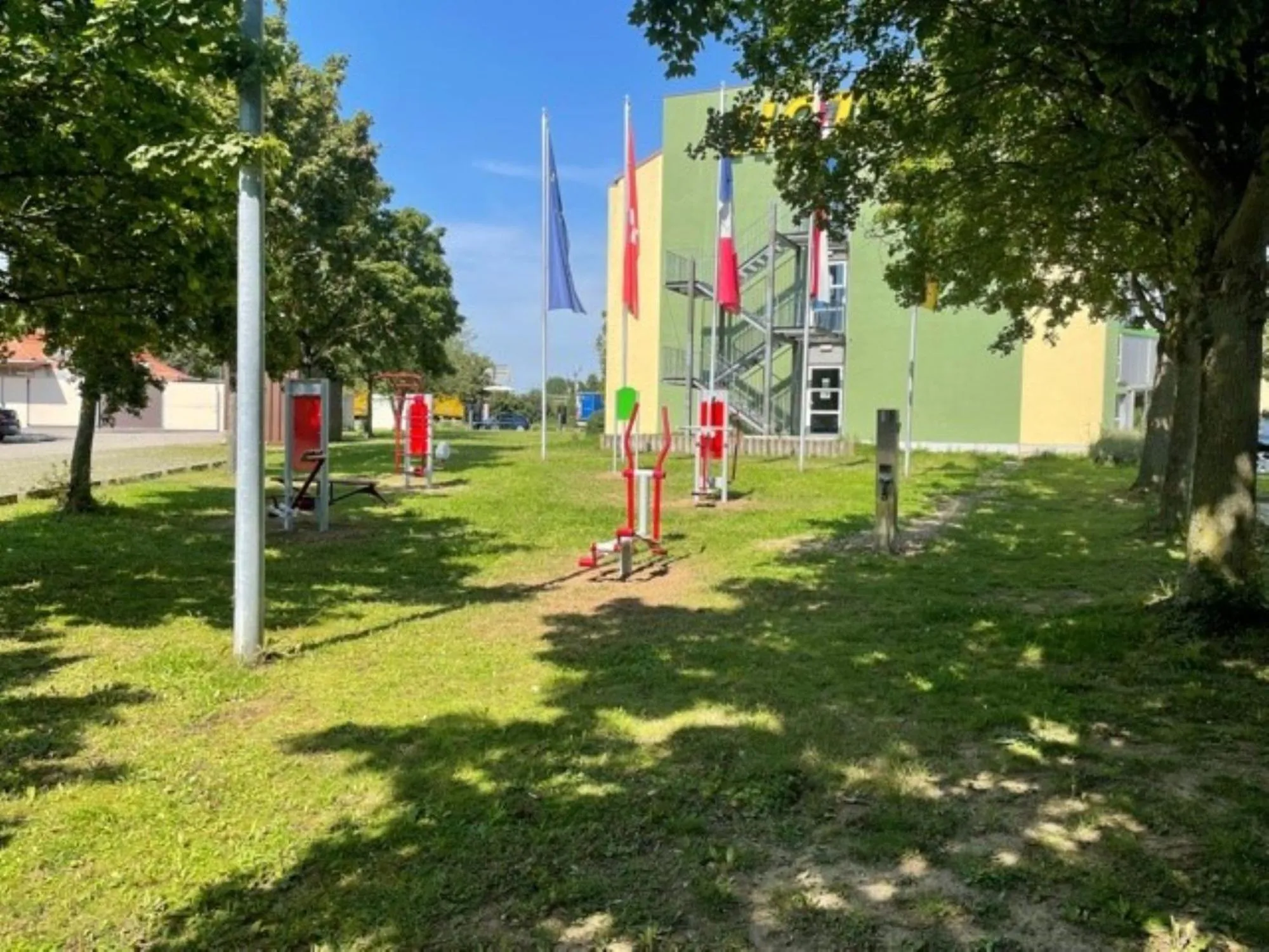 Fitness centre/facilities in Highway Hotel