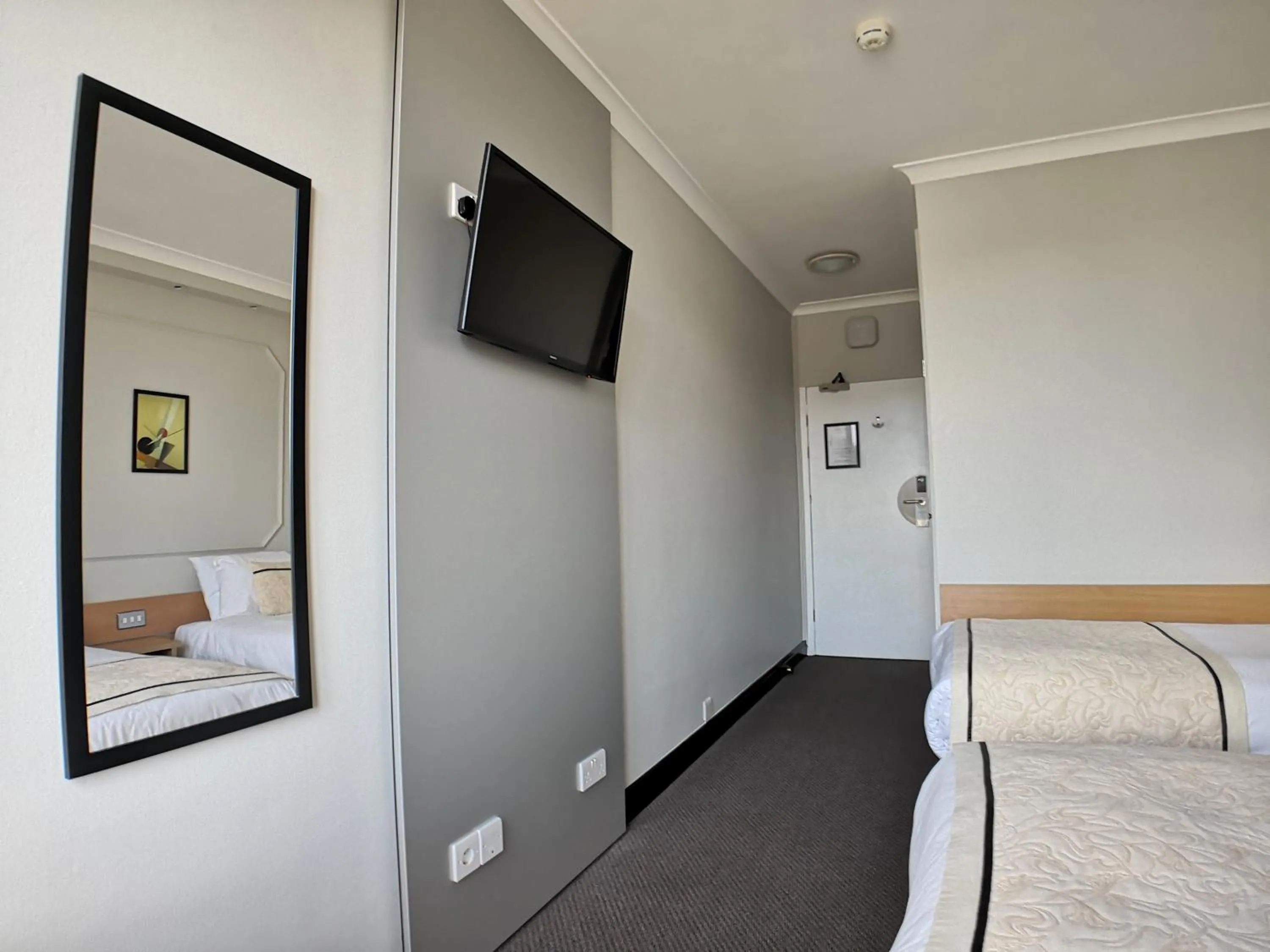 Bed in Lancaster Hall Hotel