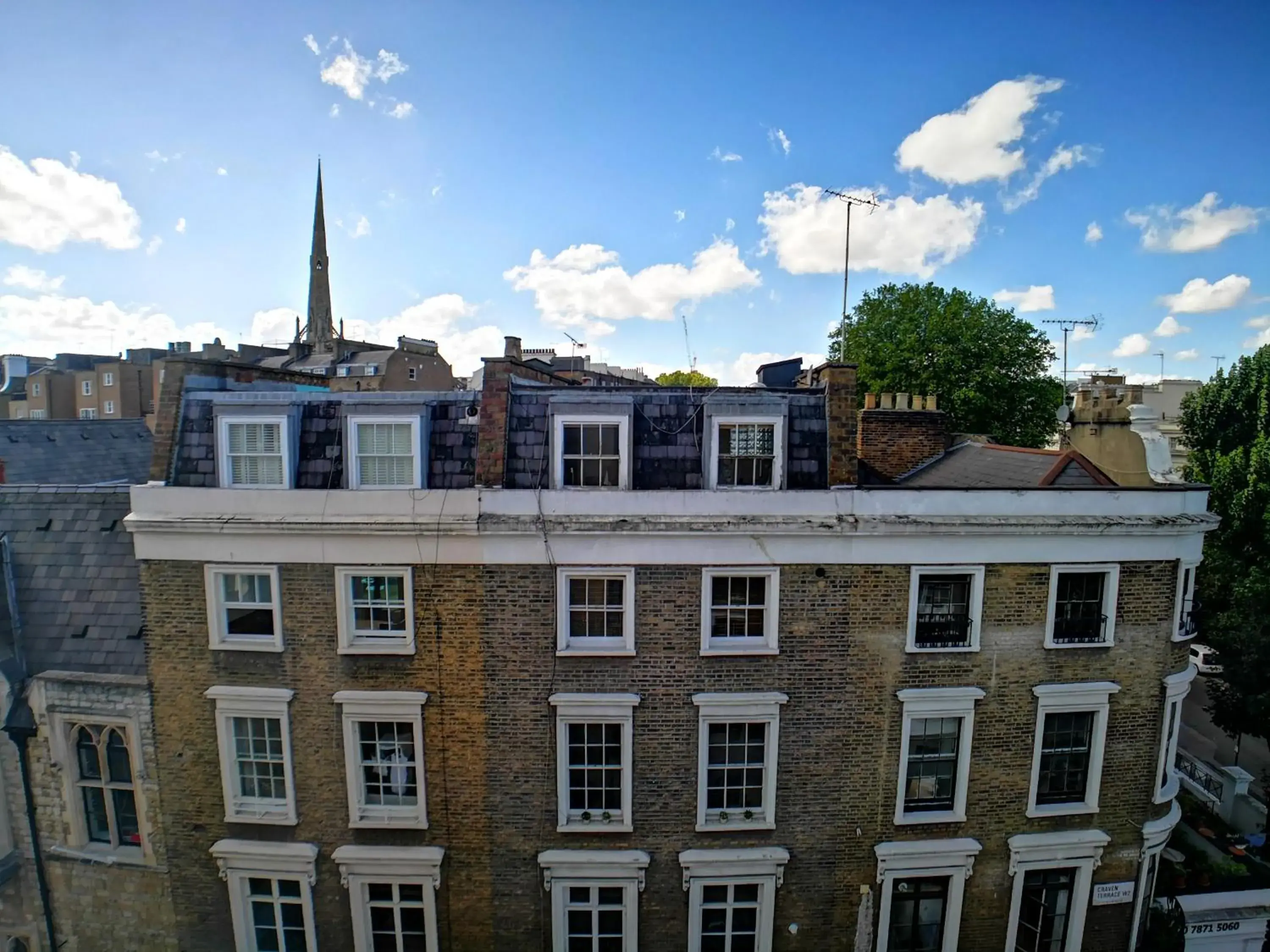 Basic Standard Double Room in Lancaster Hall Hotel Basic Standard Double Room in Lancaster Hall Hotel