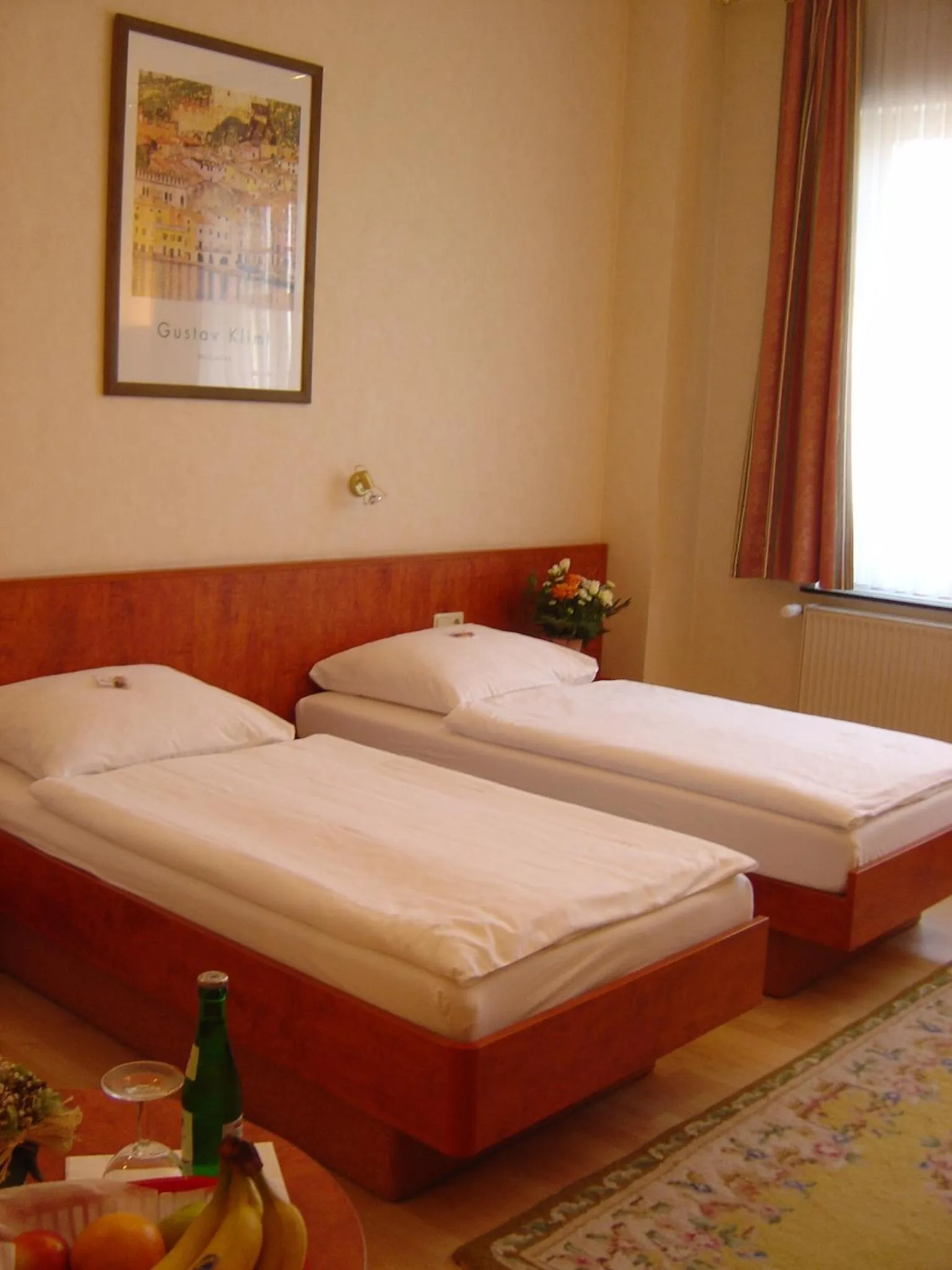 Bed in Bahnhof-Hotel Saarlouis
