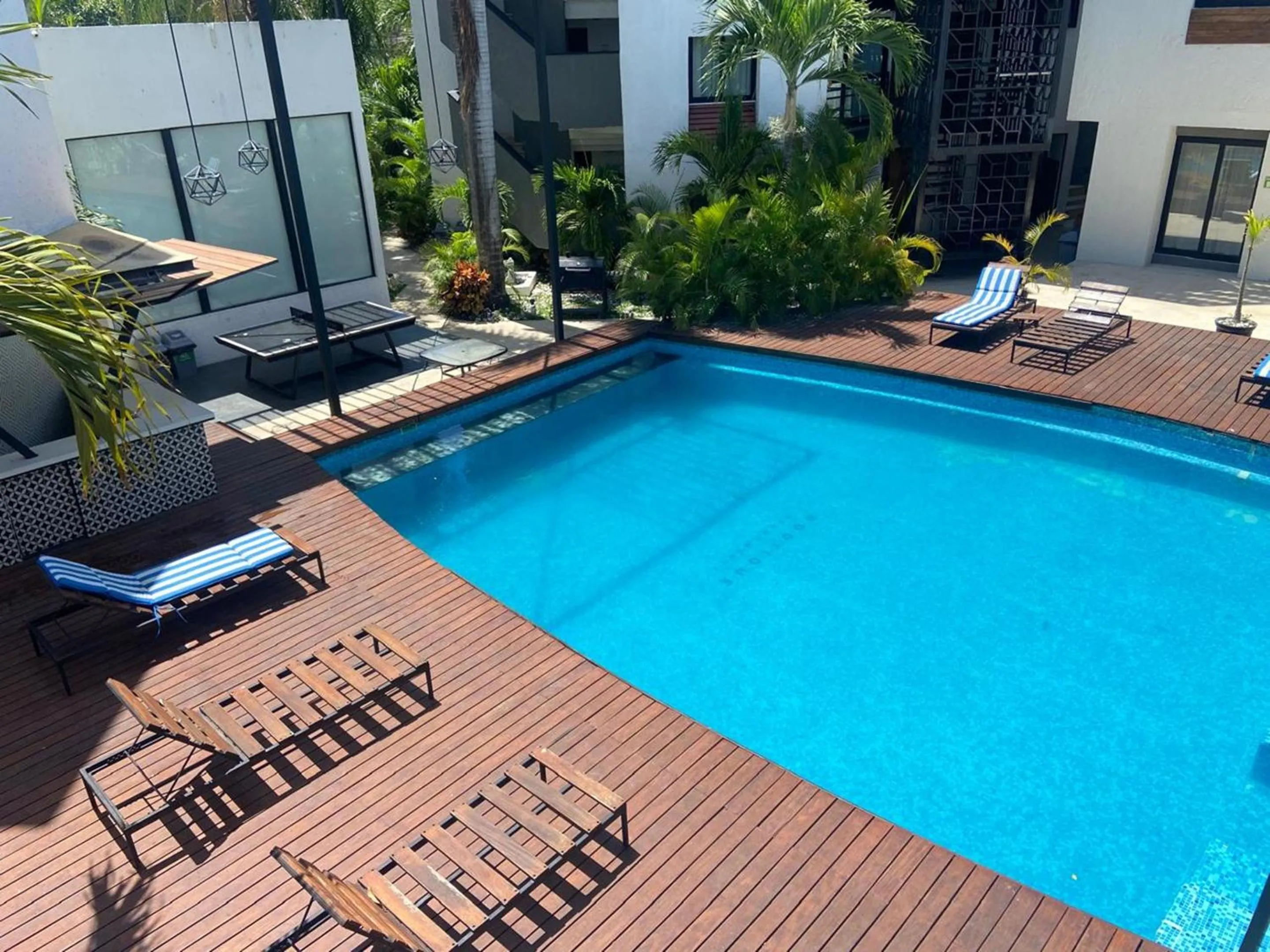 Swimming pool in Seven Boutique Apartments Cancún