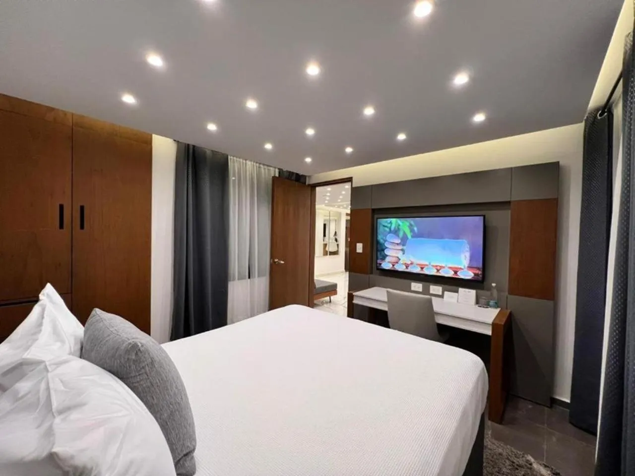 Bedroom, Bed in Seven Boutique Apartments Cancún