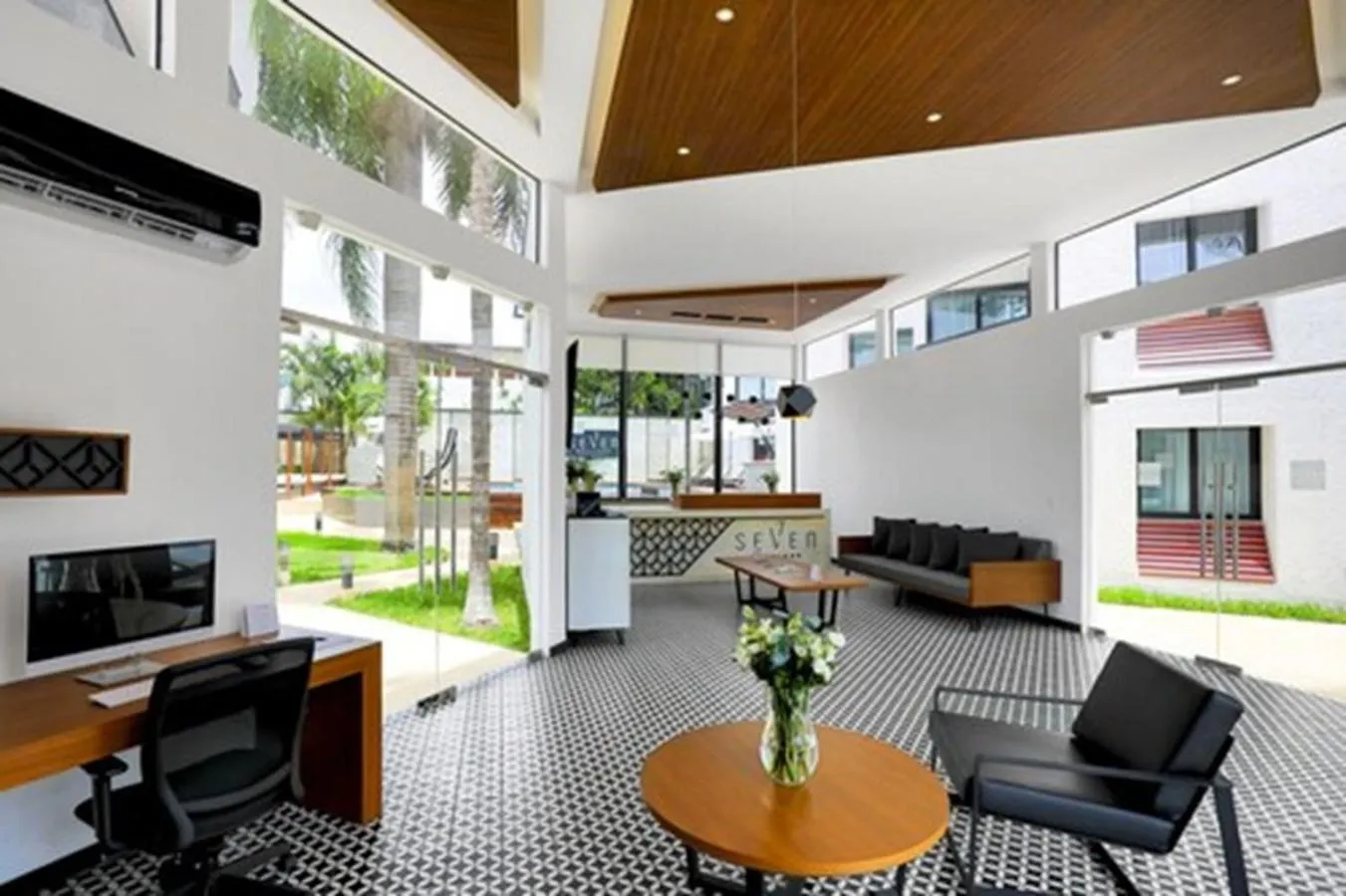 Business facilities in Seven Boutique Apartments Cancún