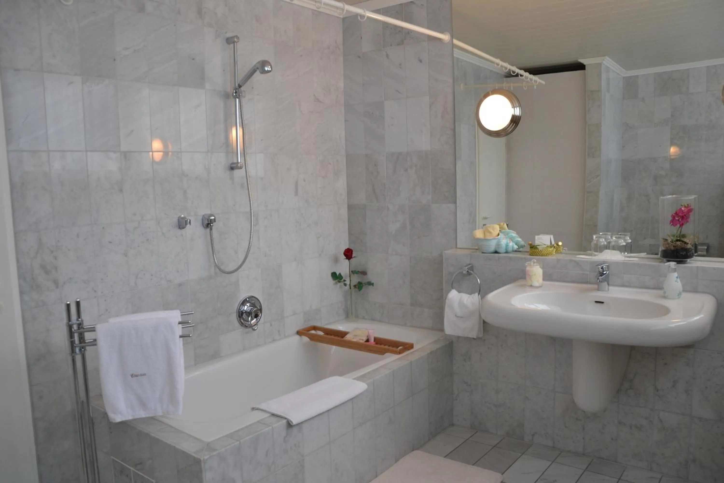 Bathroom in Christian Gartenhotel