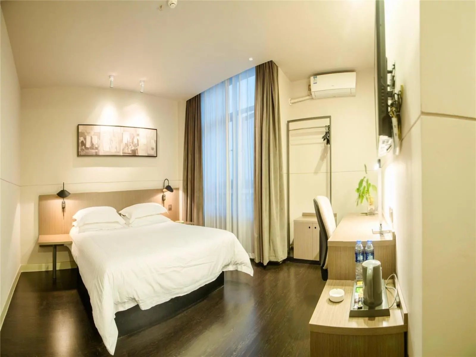 Bed in Jinjiang Inn Select Qiaosinan Metro Station, Hangzhou