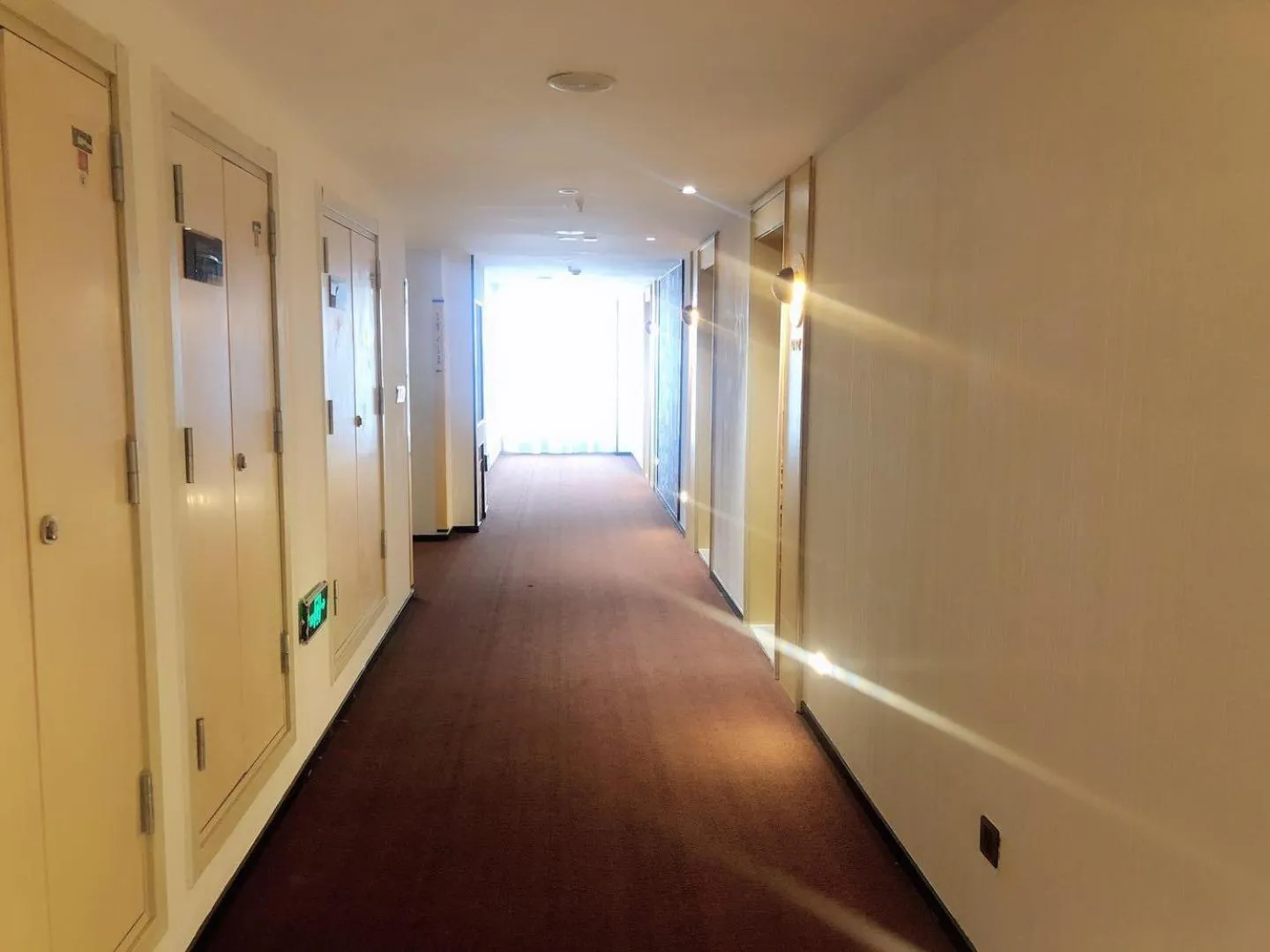 IU Hotel Guiyang Olympic Sports Center China Resources Vientiane